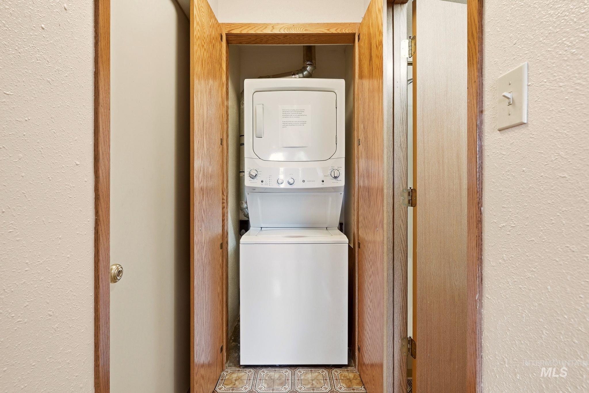 2624 Grandview Drive Property Photo 39