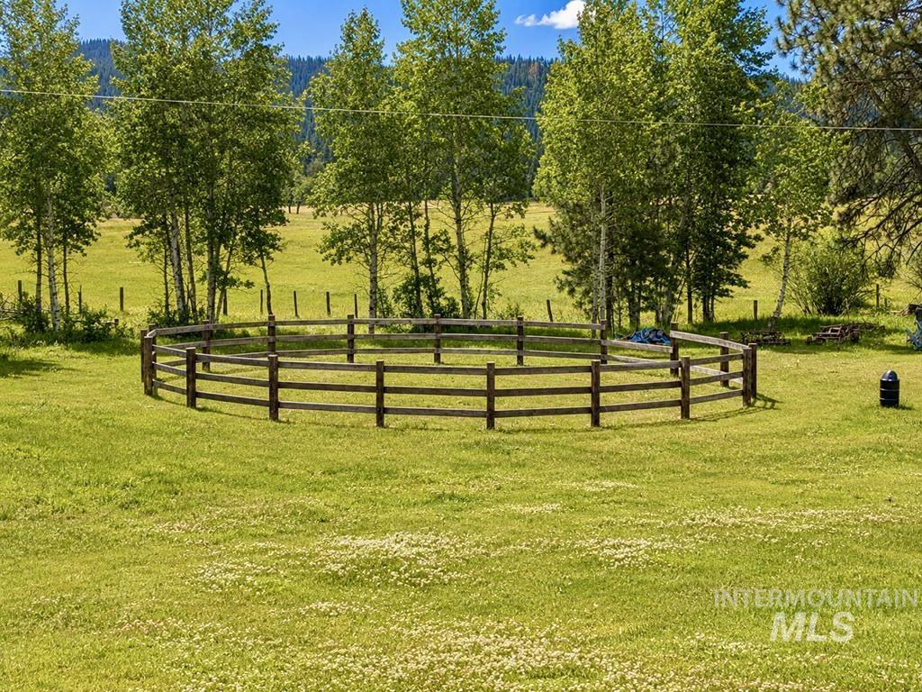 40 Atkin Lane Property Photo 16