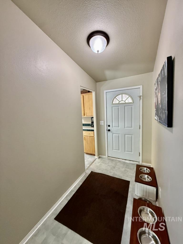 2796 Ewing Rd Property Photo 3