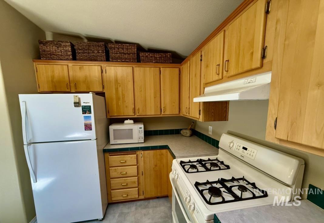 2796 Ewing Rd Property Photo 6