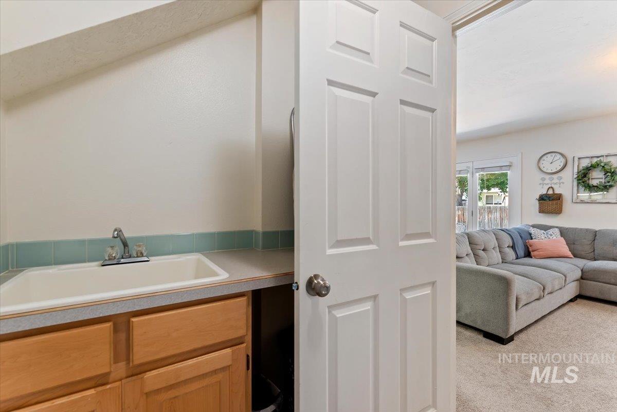232 S Silverwood Way Property Photo 29
