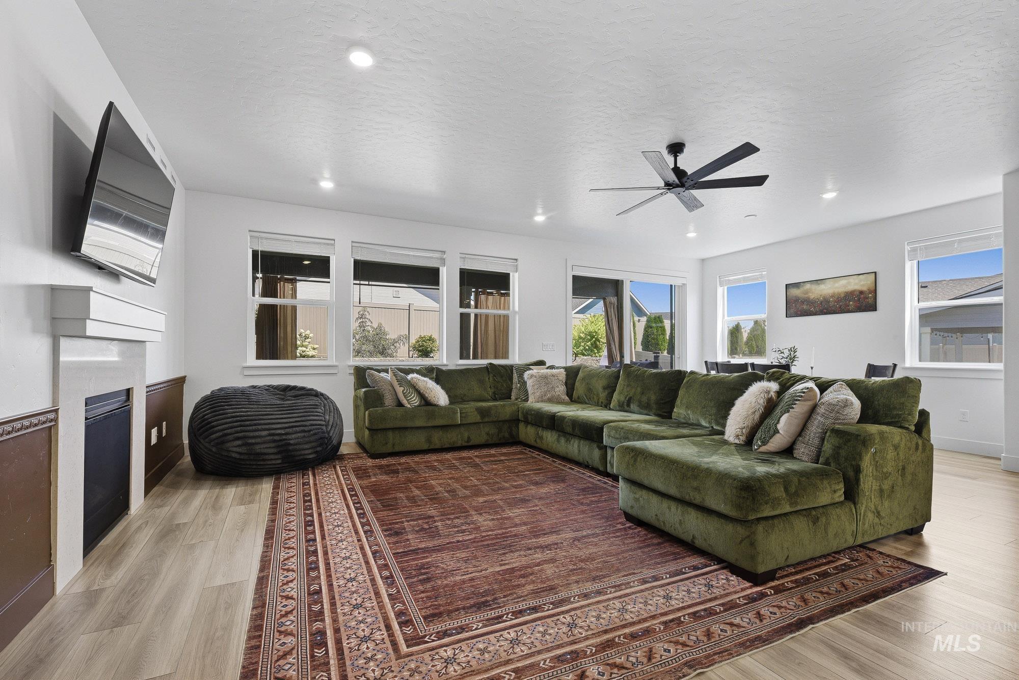 11390 Aspen Hill Dr Property Photo 12