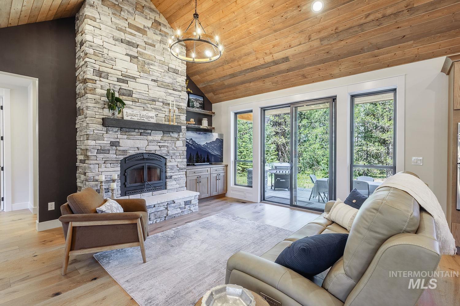 203 Sundance Property Photo 8