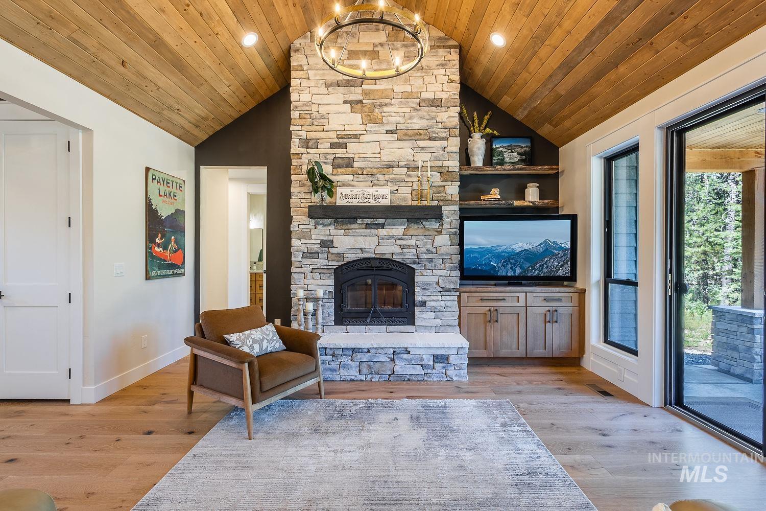 203 Sundance Property Photo 12