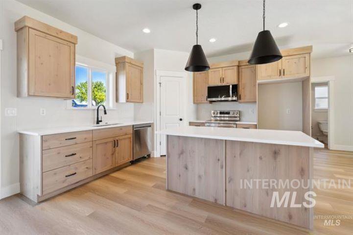 937 Sierra Street Property Photo 6
