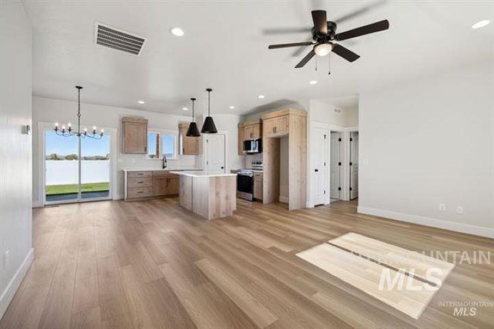 937 Sierra Street Property Photo 17