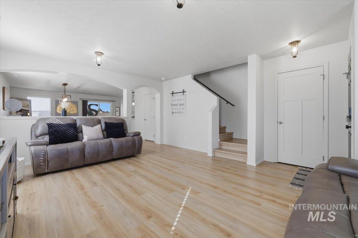 11715 Jump Creek Dr Property Photo 17