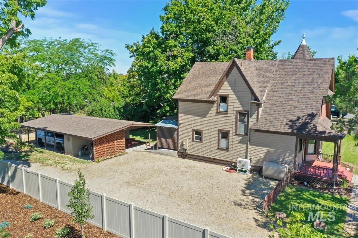 3904 S Indiana Avenue Property Photo 20
