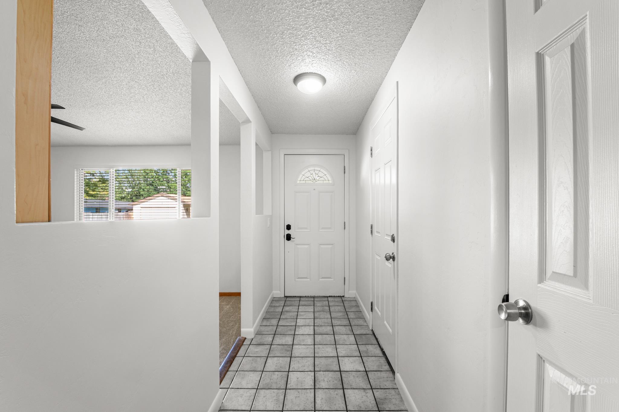 2185 N. Aster Ave. Property Photo 18