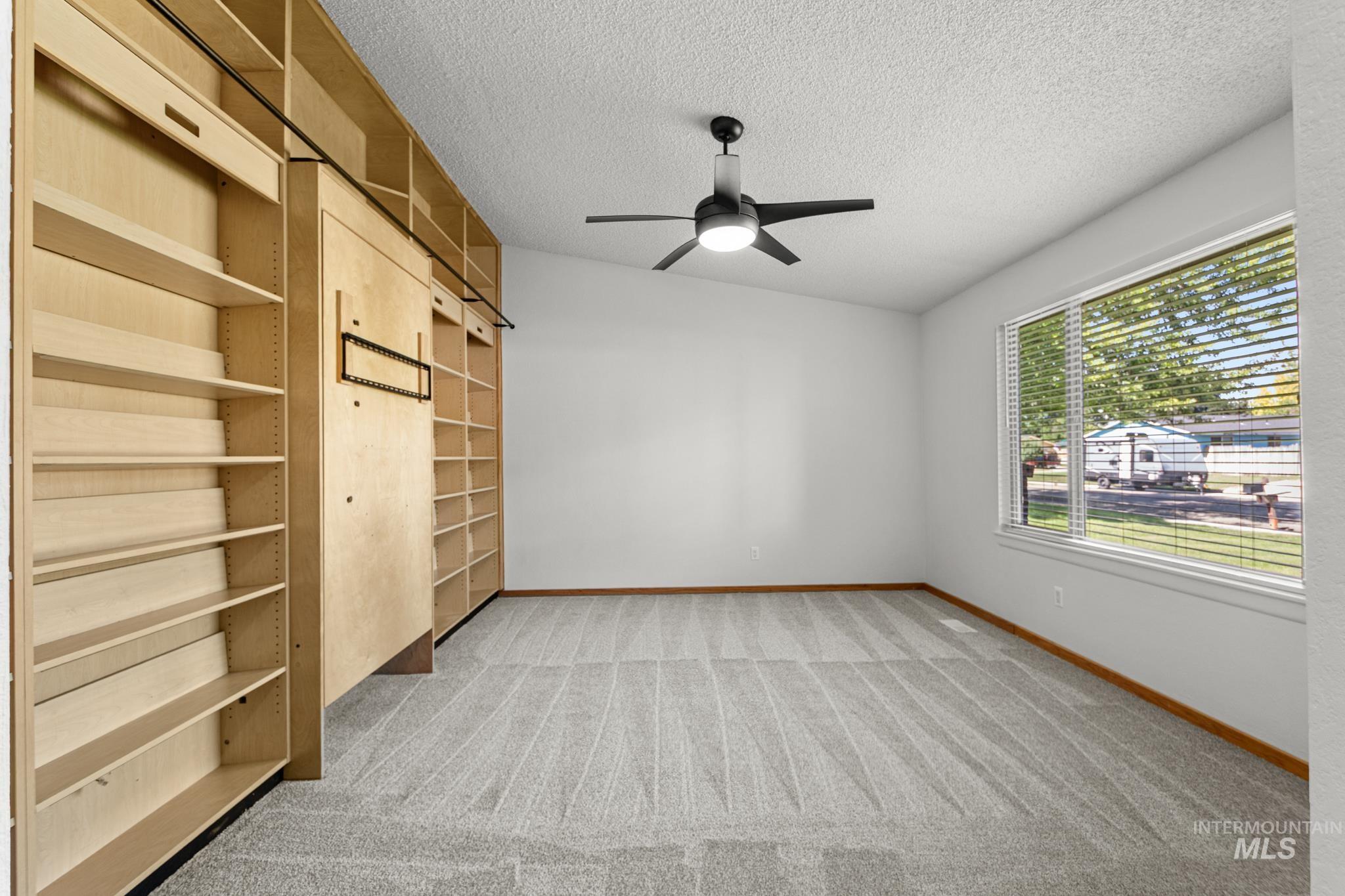 2185 N. Aster Ave. Property Photo 19
