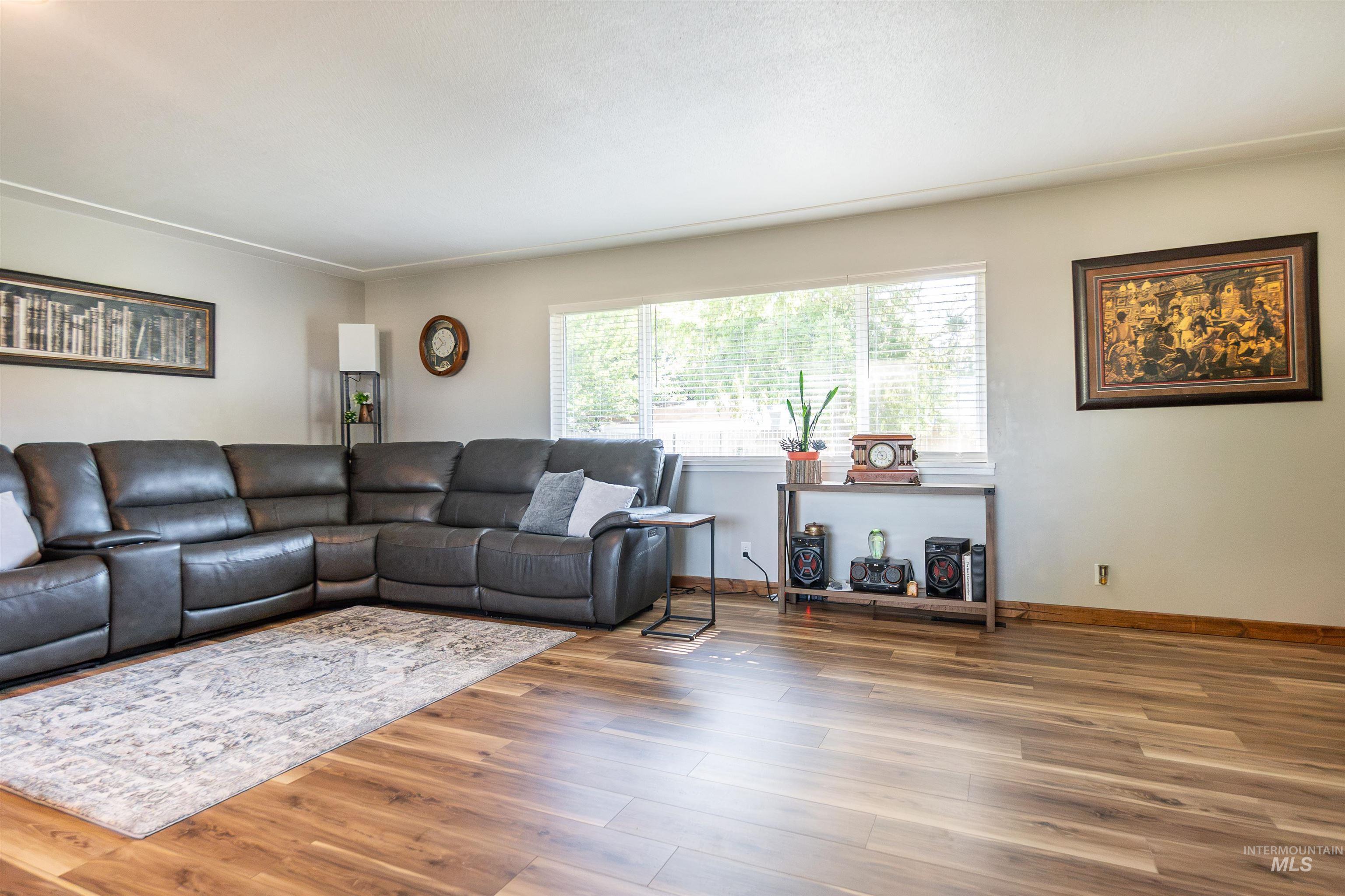 3302 S Midland Property Photo 8