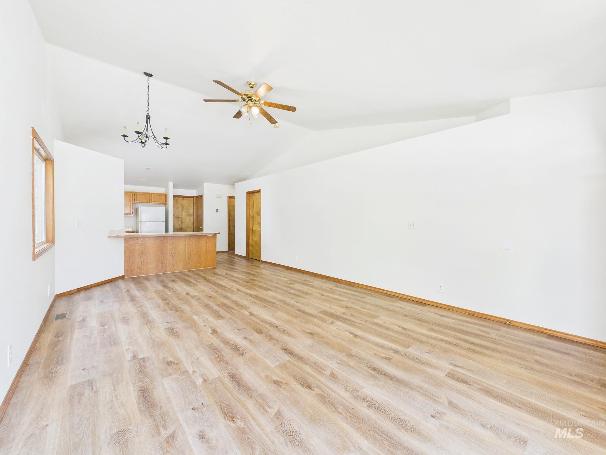 804 E Main #4 Property Photo 6