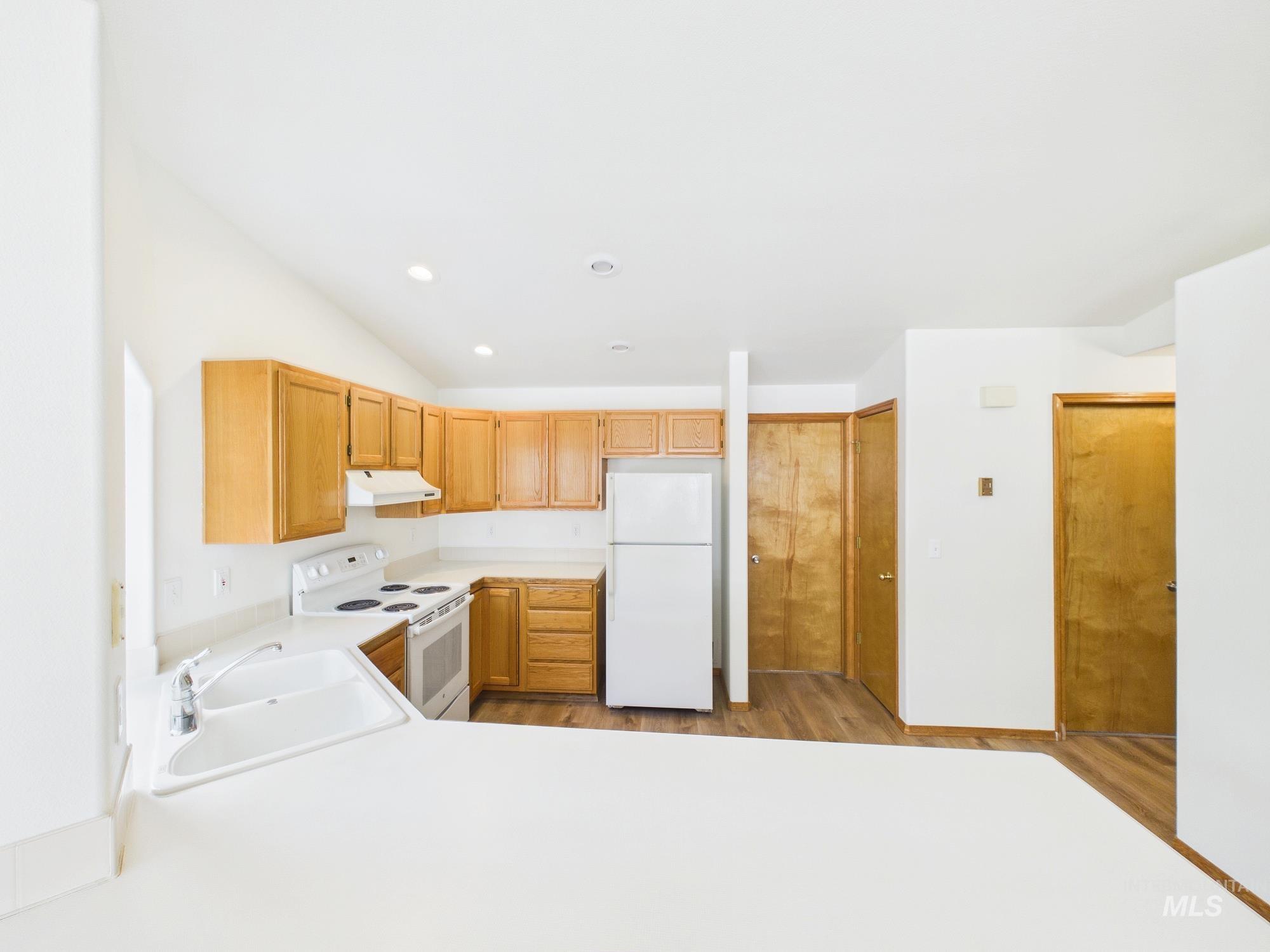804 E Main #4 Property Photo 11