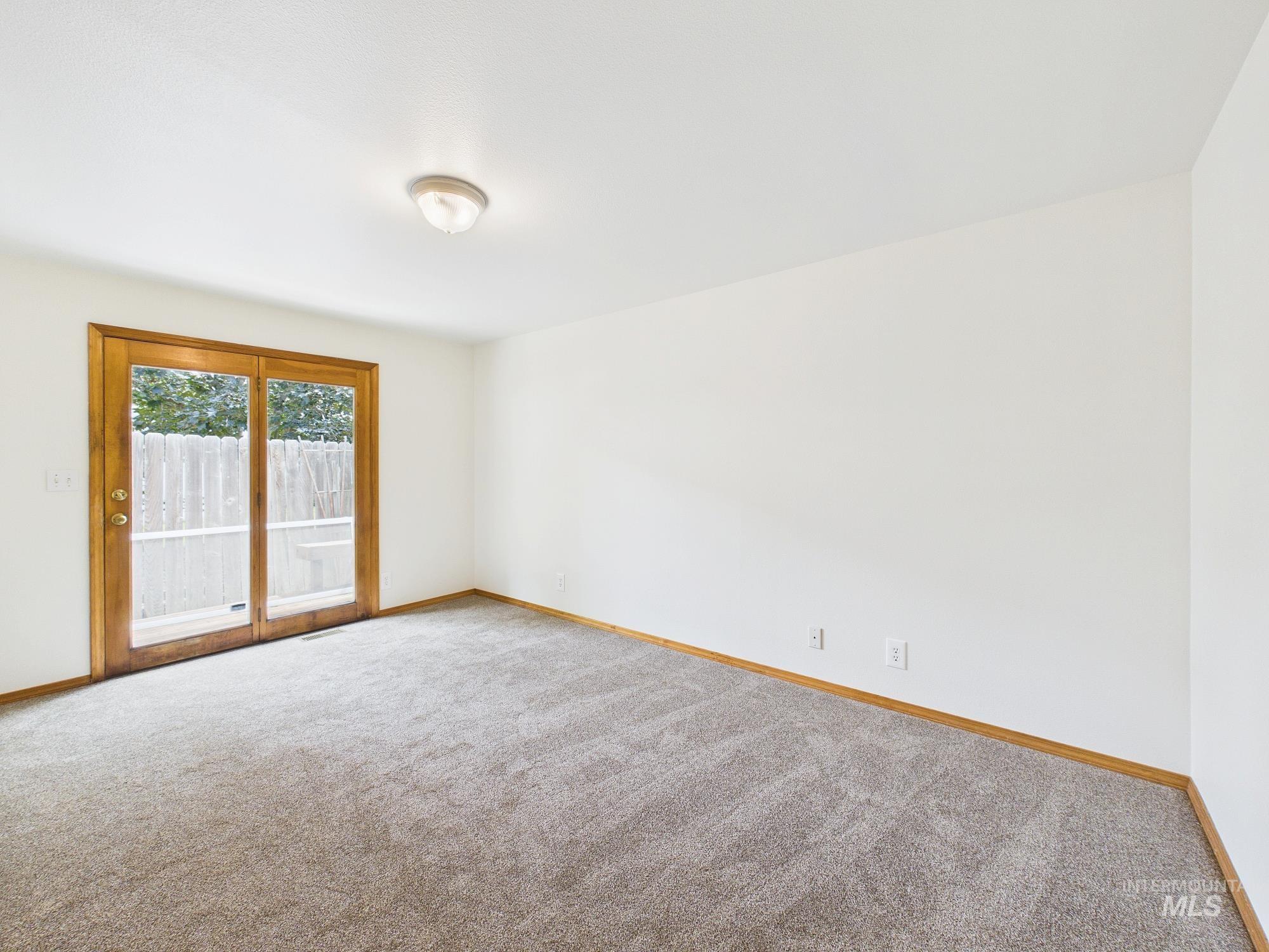 804 E Main #4 Property Photo 12