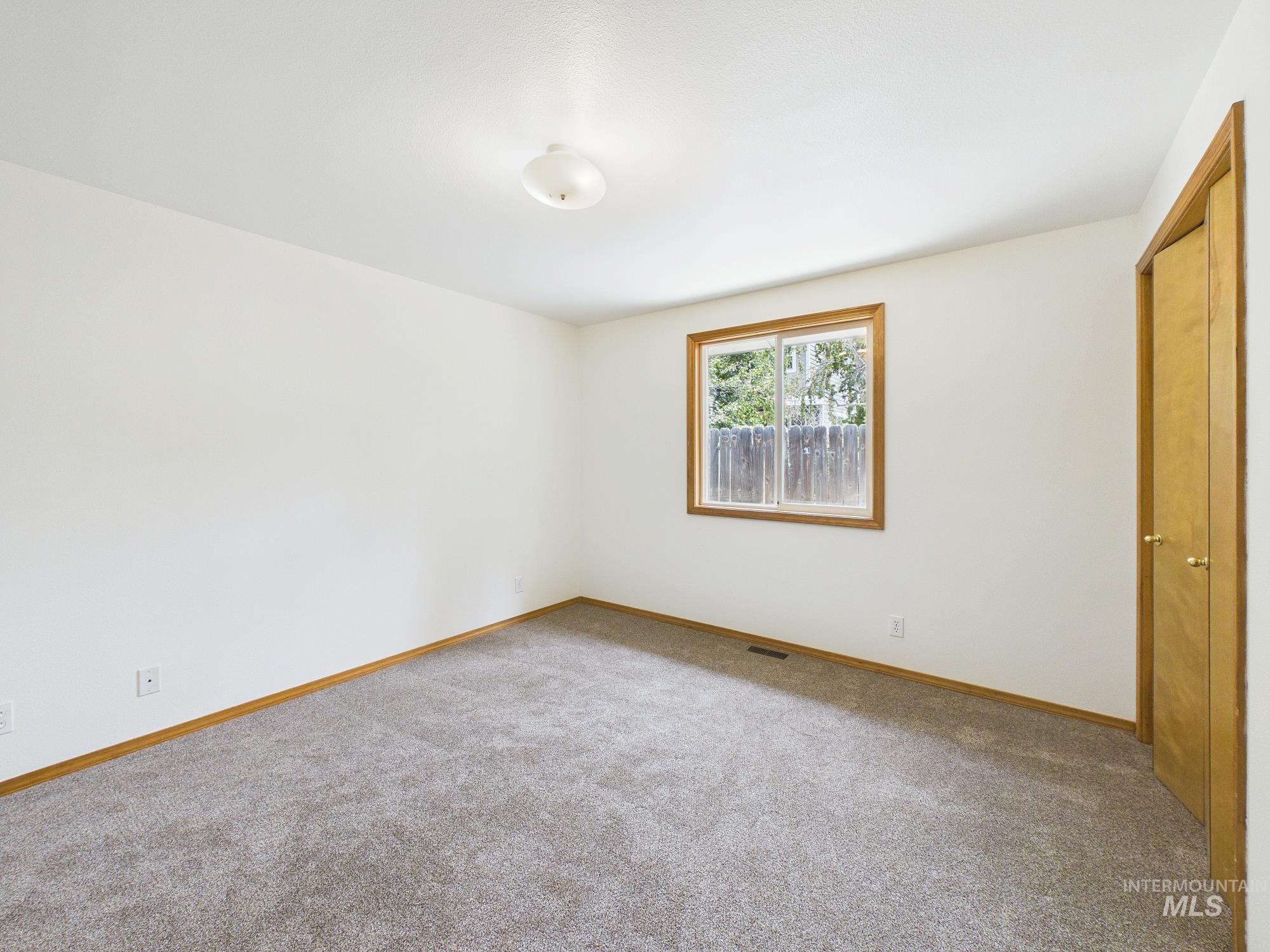 804 E Main #4 Property Photo 19