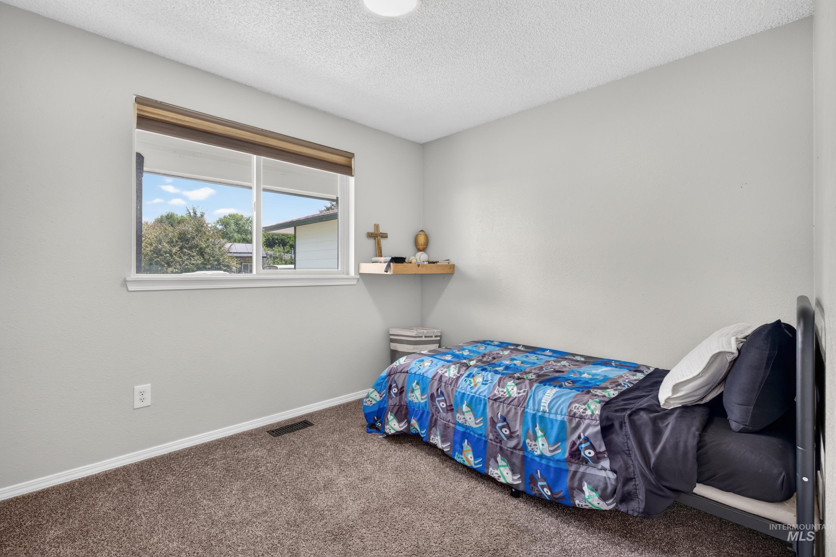 5683 N Millstone Dr Property Photo 19