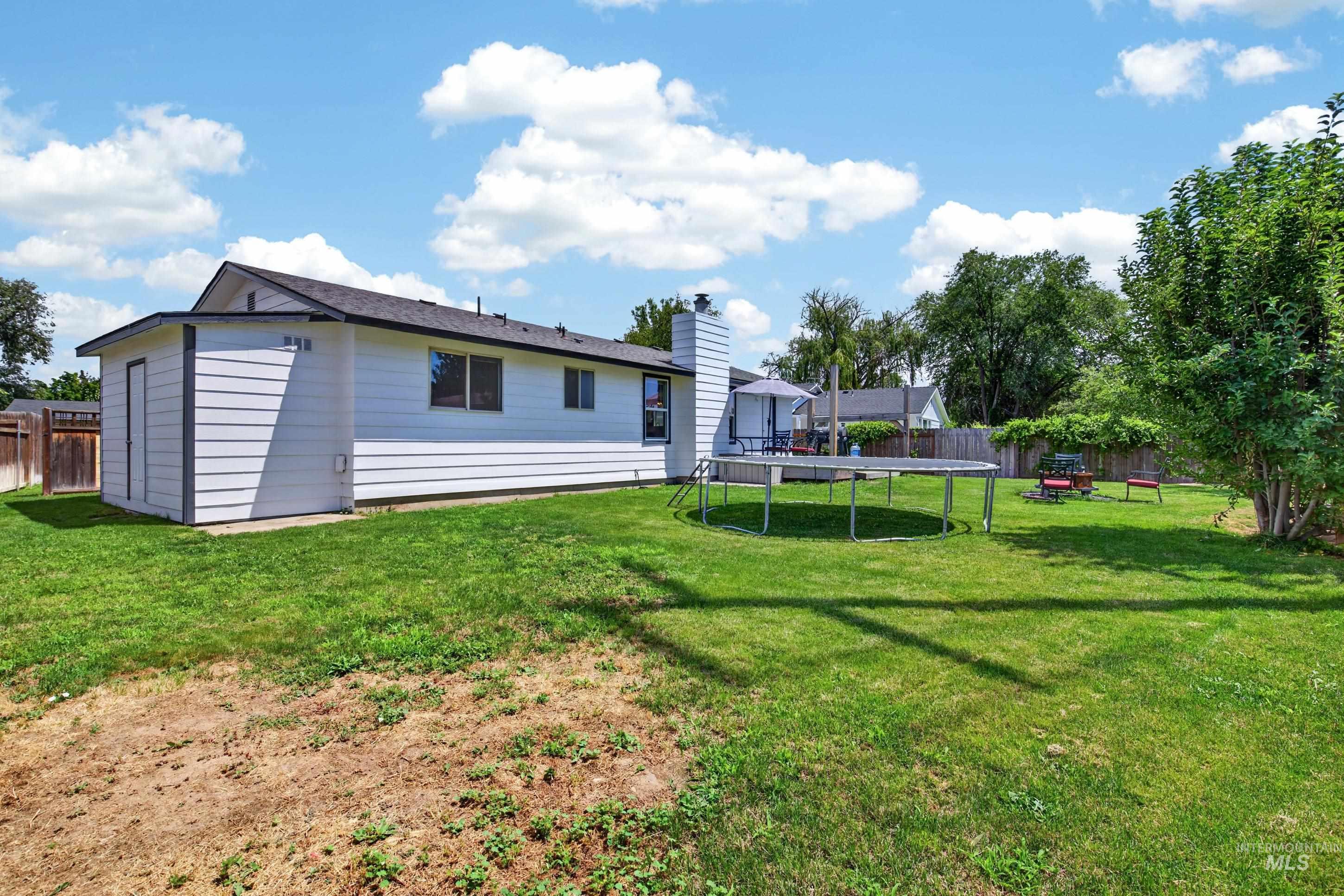 5683 N Millstone Dr Property Photo 33