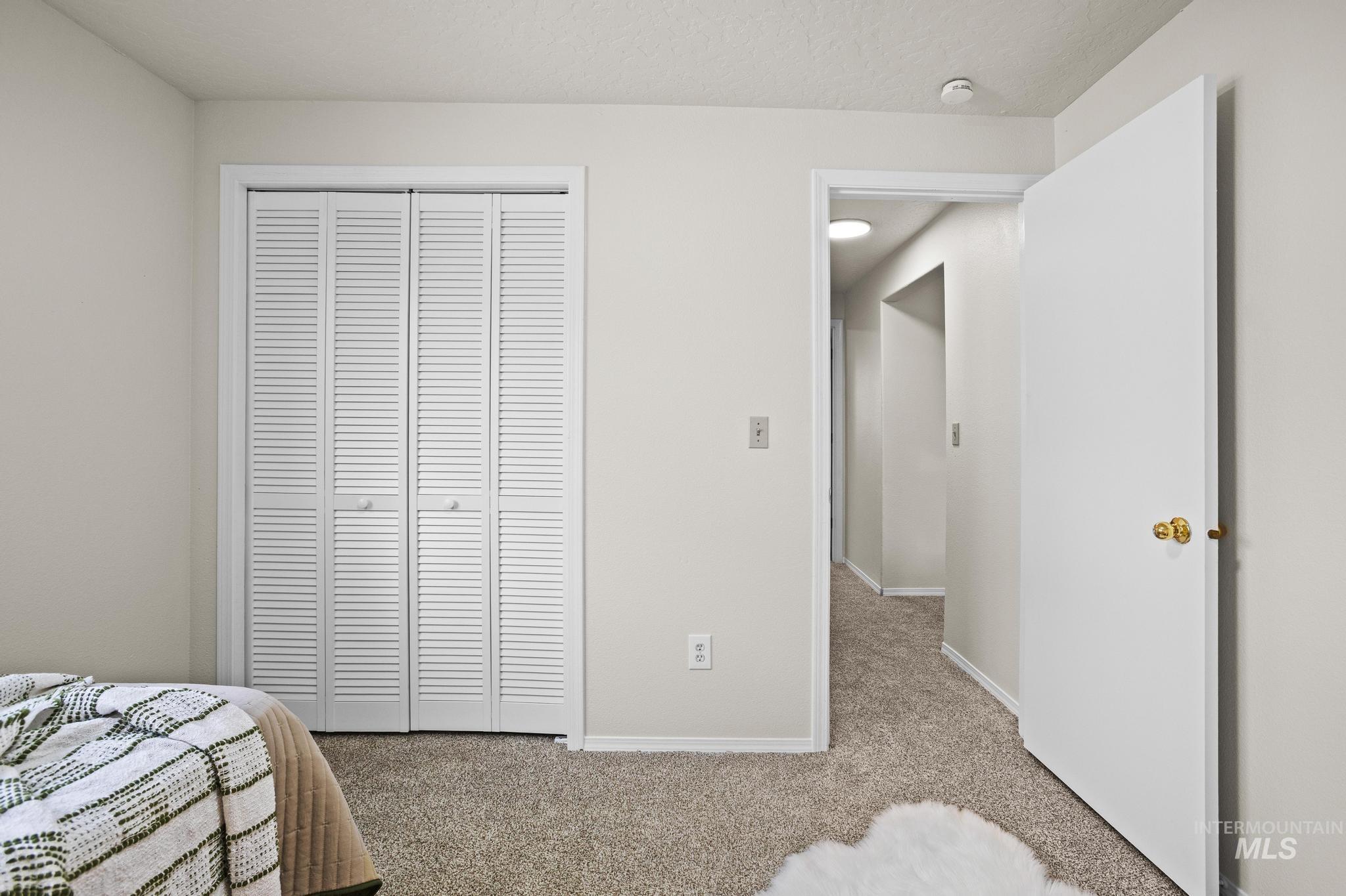1535 E Oakridge Property Photo 29