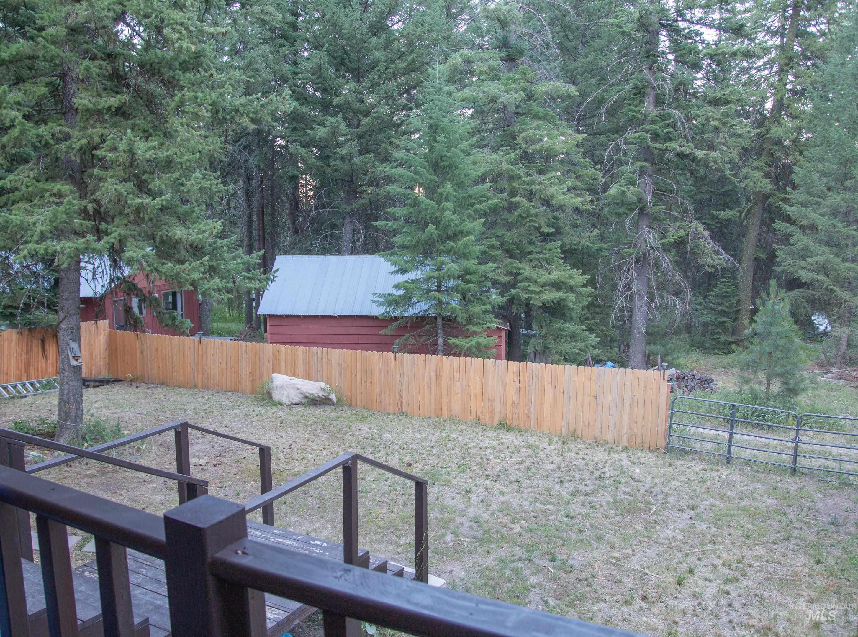 598 West Mountain Road Property Photo 4