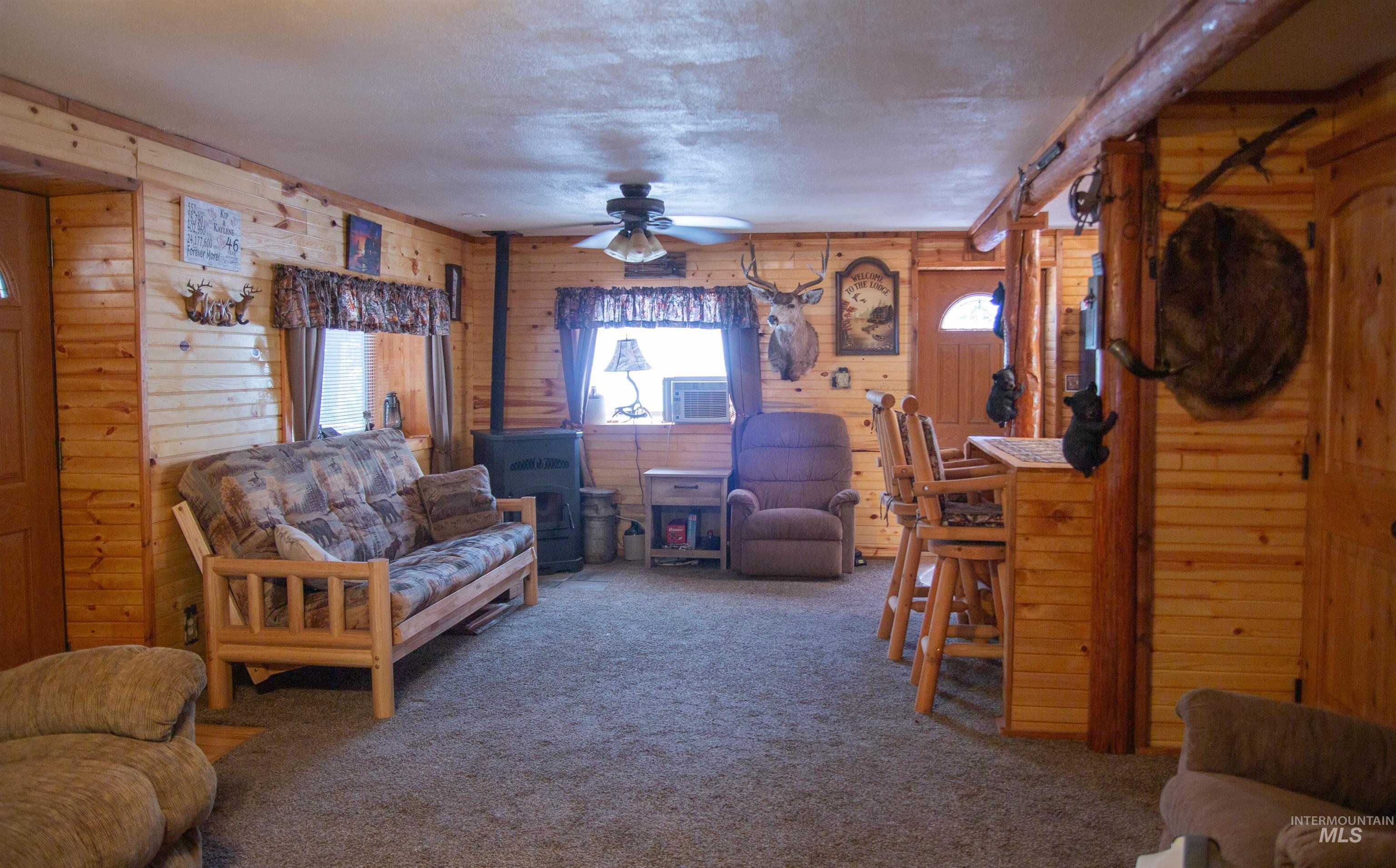 598 West Mountain Road Property Photo 6