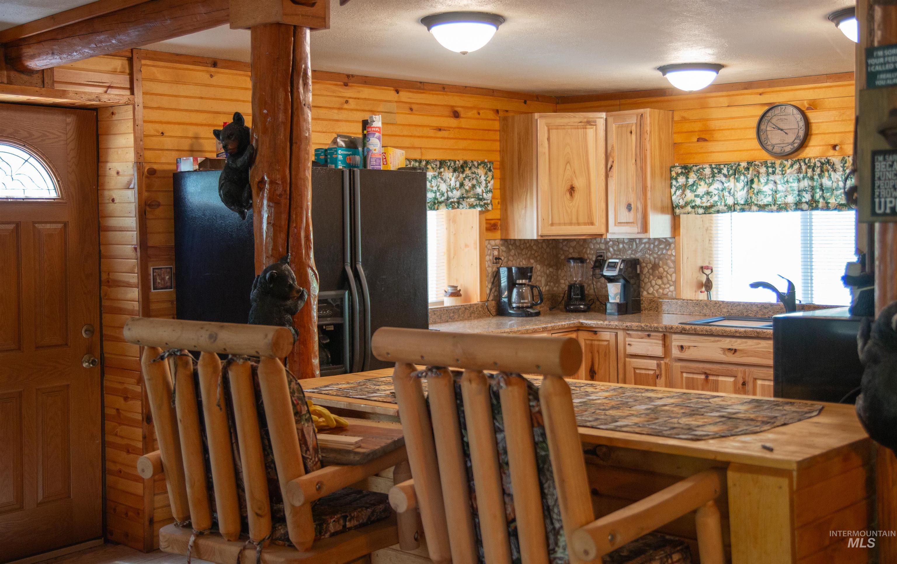 598 West Mountain Road Property Photo 7