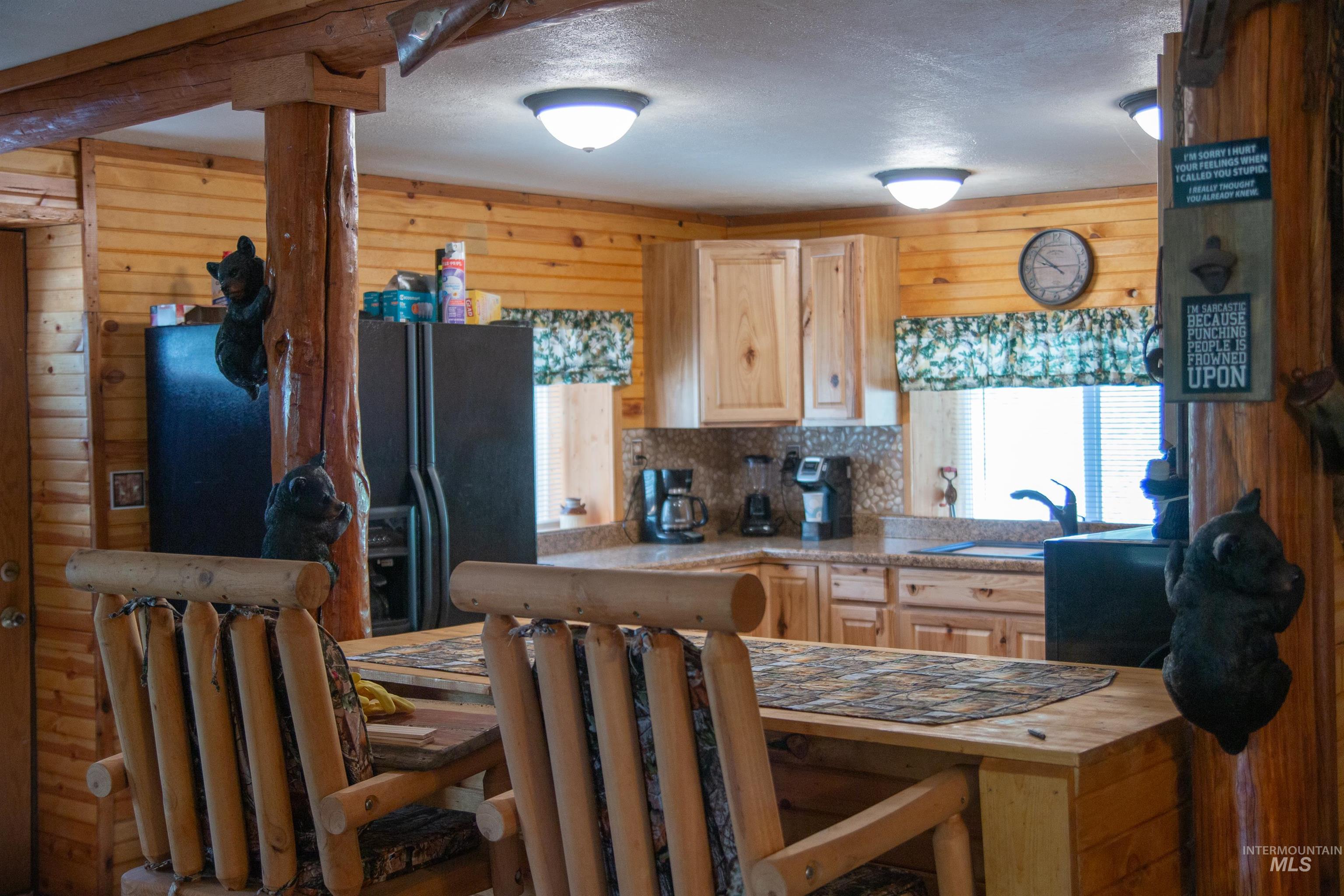 598 West Mountain Road Property Photo 8