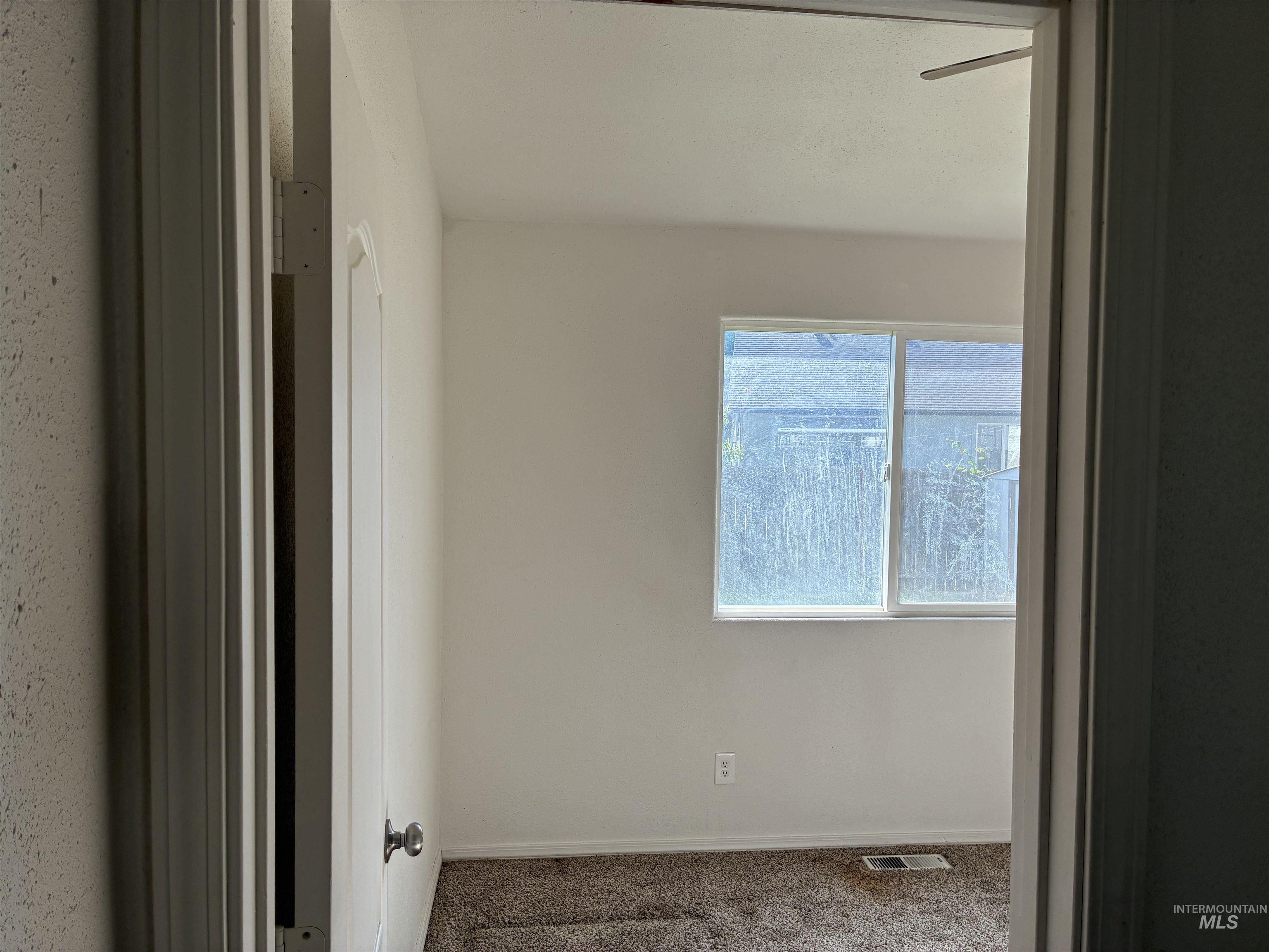 1911 W Tracy Ct Property Photo 26