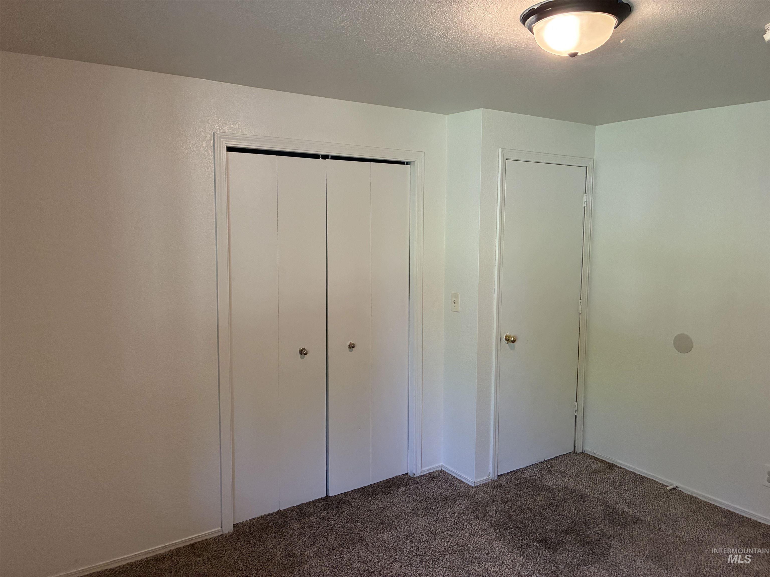 1911 W Tracy Ct Property Photo 45