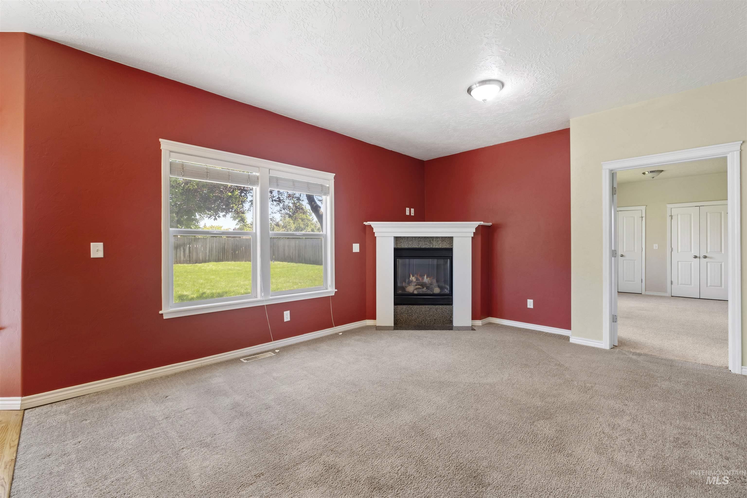 4844 N Schubert Ave. Property Photo 6