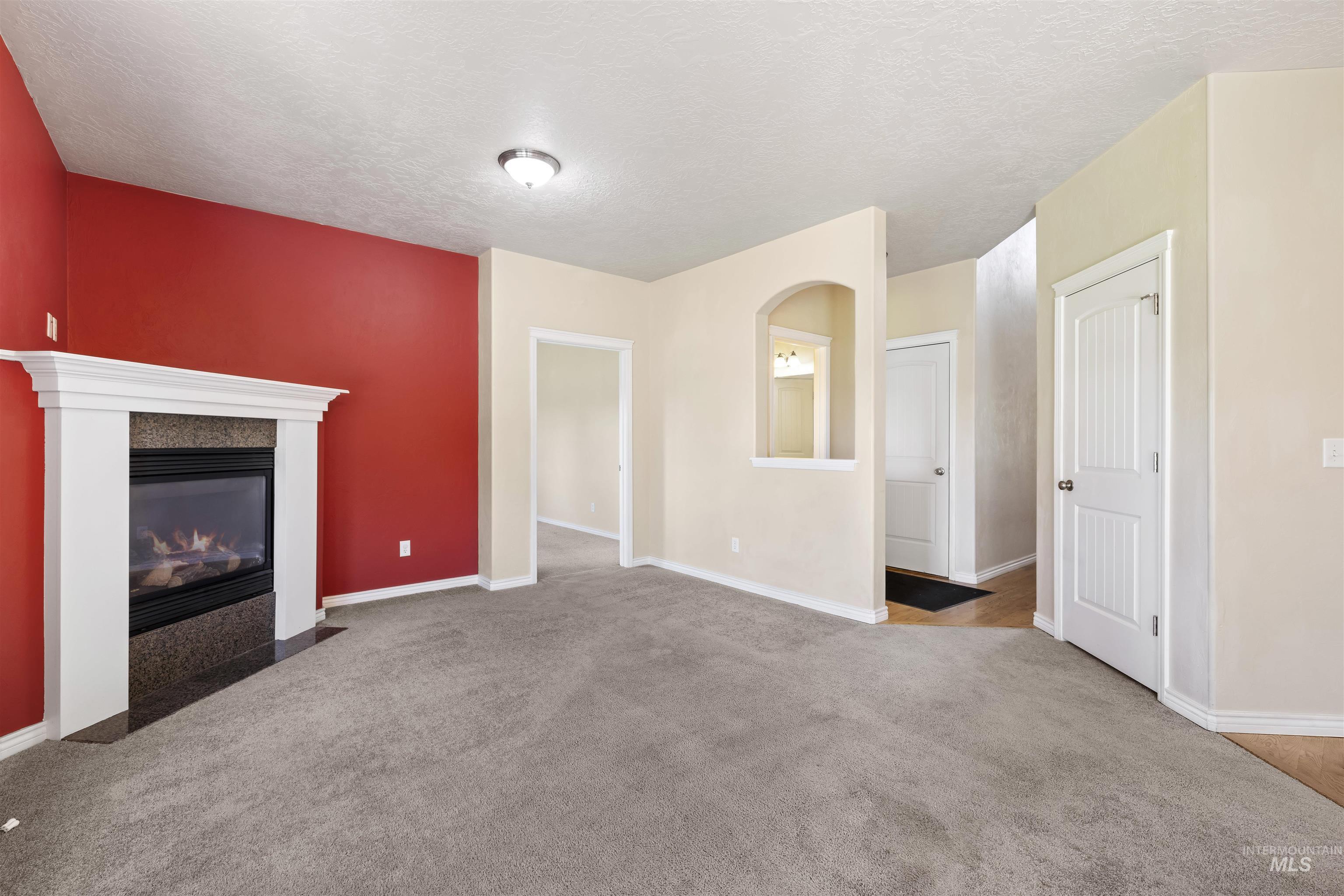 4844 N Schubert Ave. Property Photo 7
