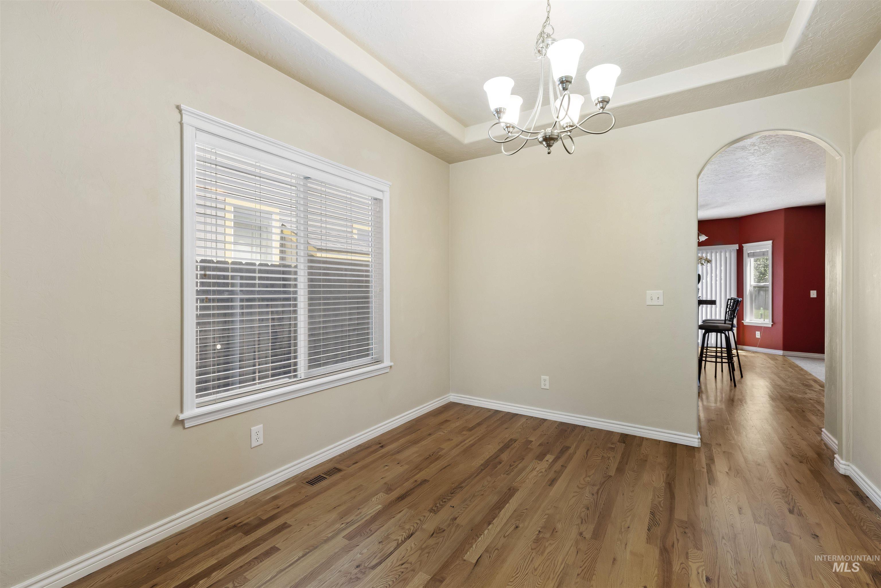 4844 N Schubert Ave. Property Photo 9