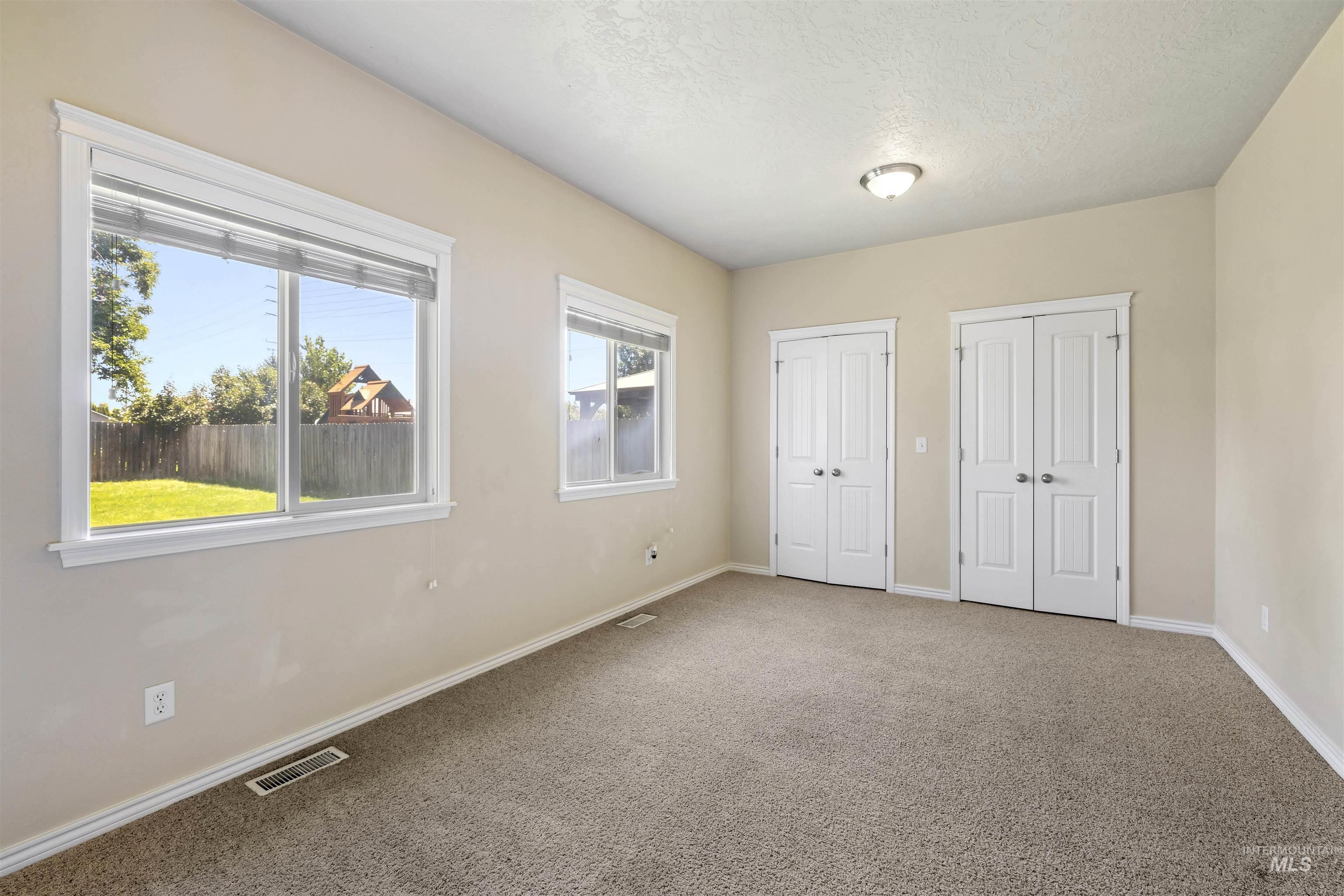 4844 N Schubert Ave. Property Photo 18