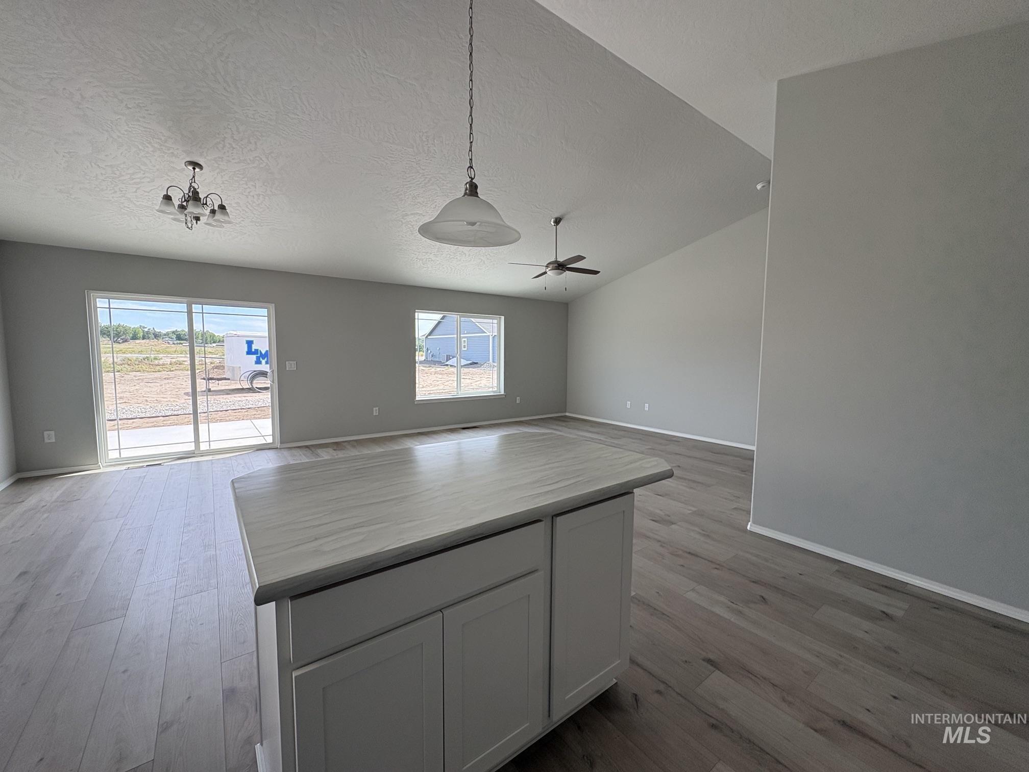 1741 Yellowstone Court Property Photo 5