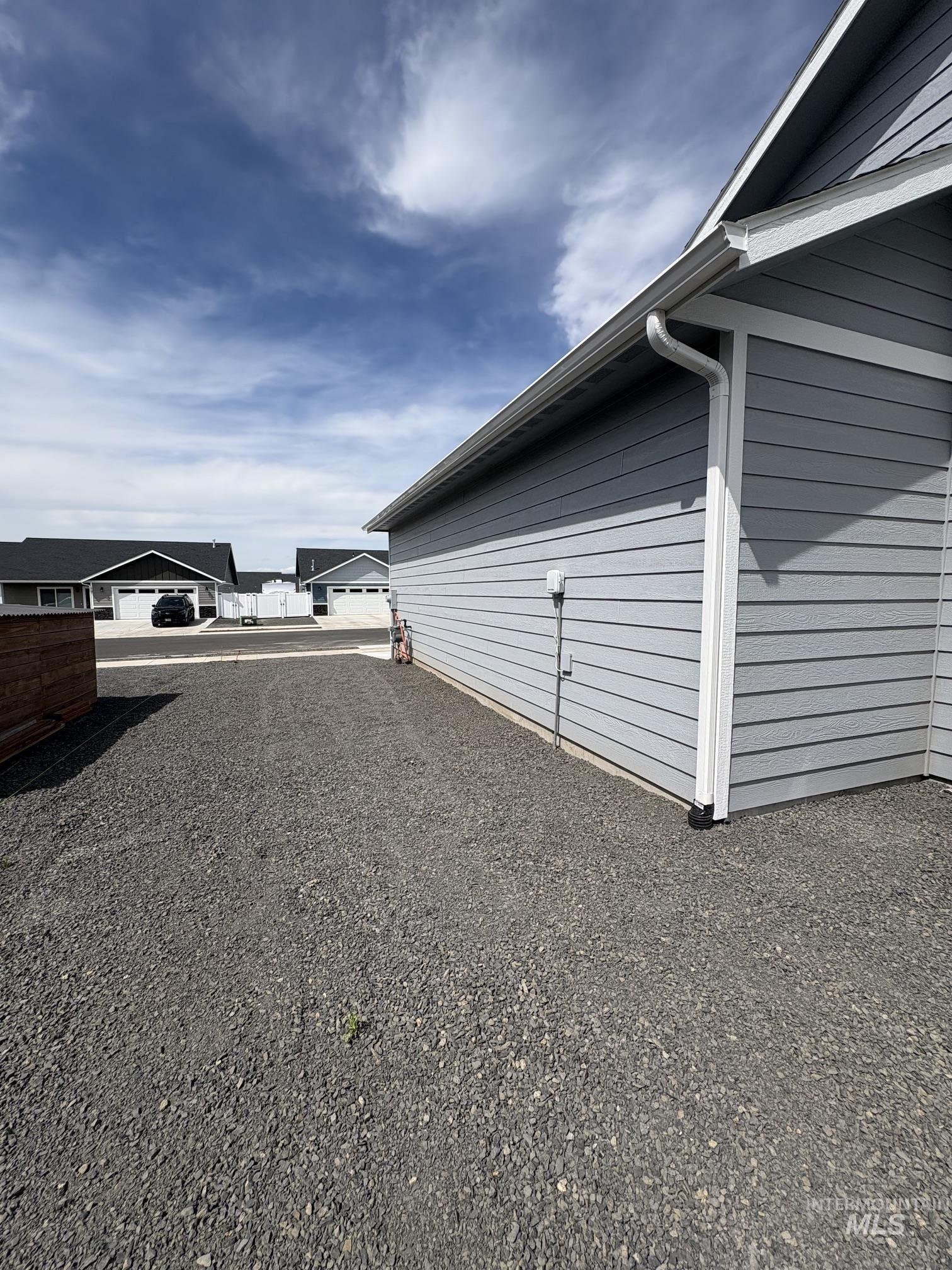 1741 Yellowstone Court Property Photo 15