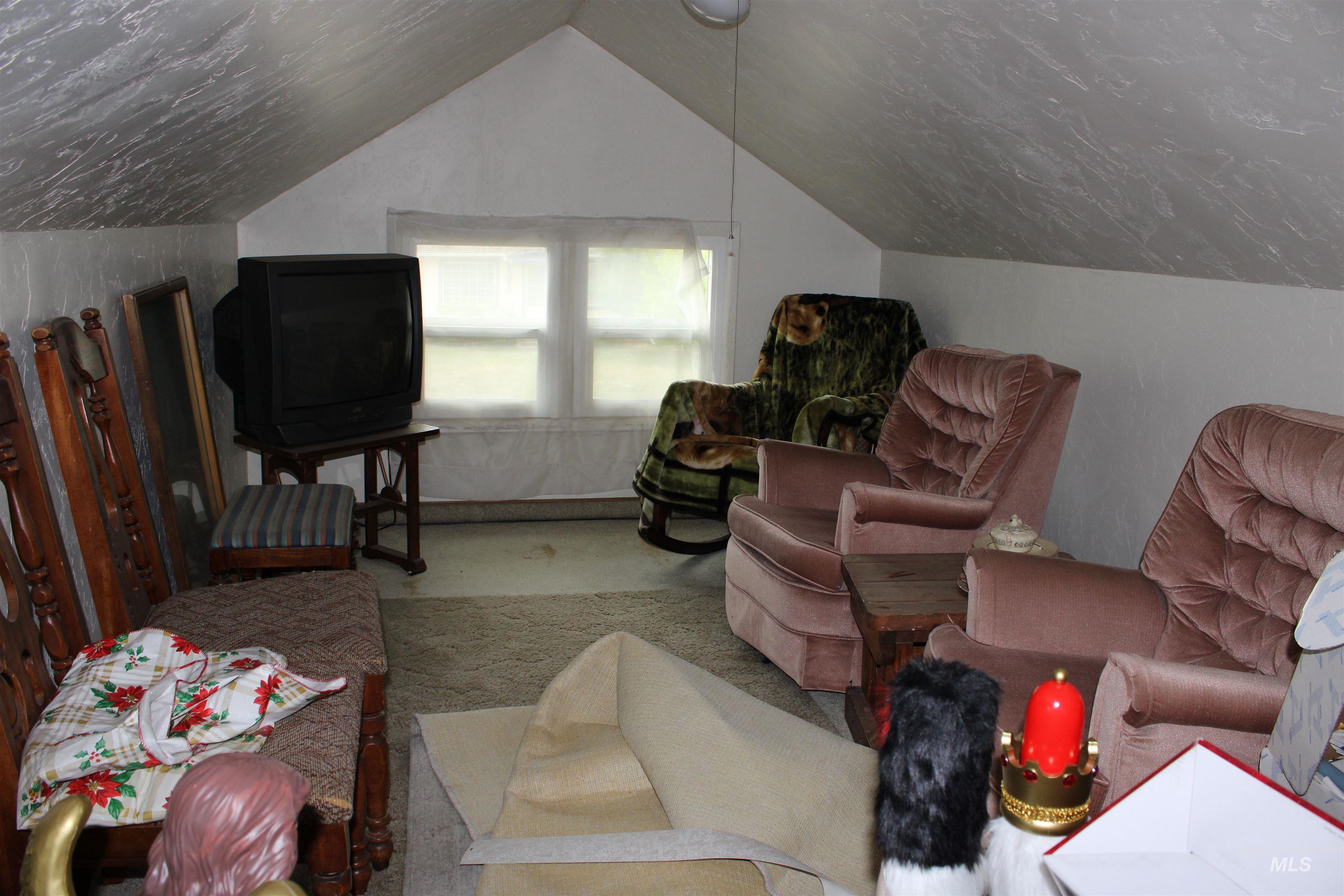 1305 12th Ave Property Photo 21