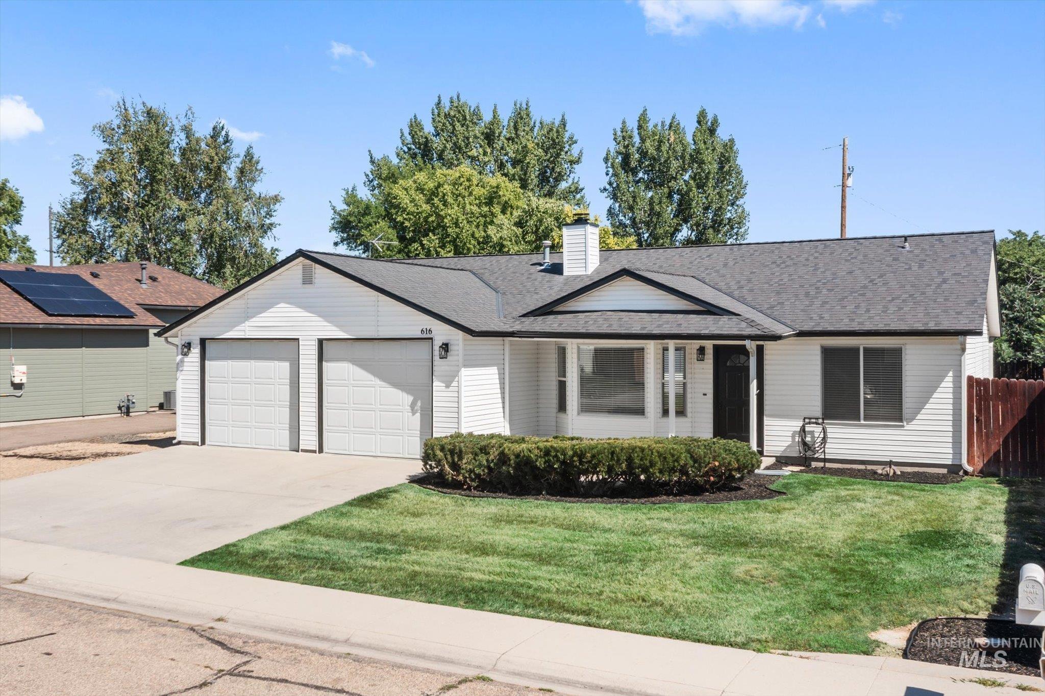 616 7th Property Photo 2