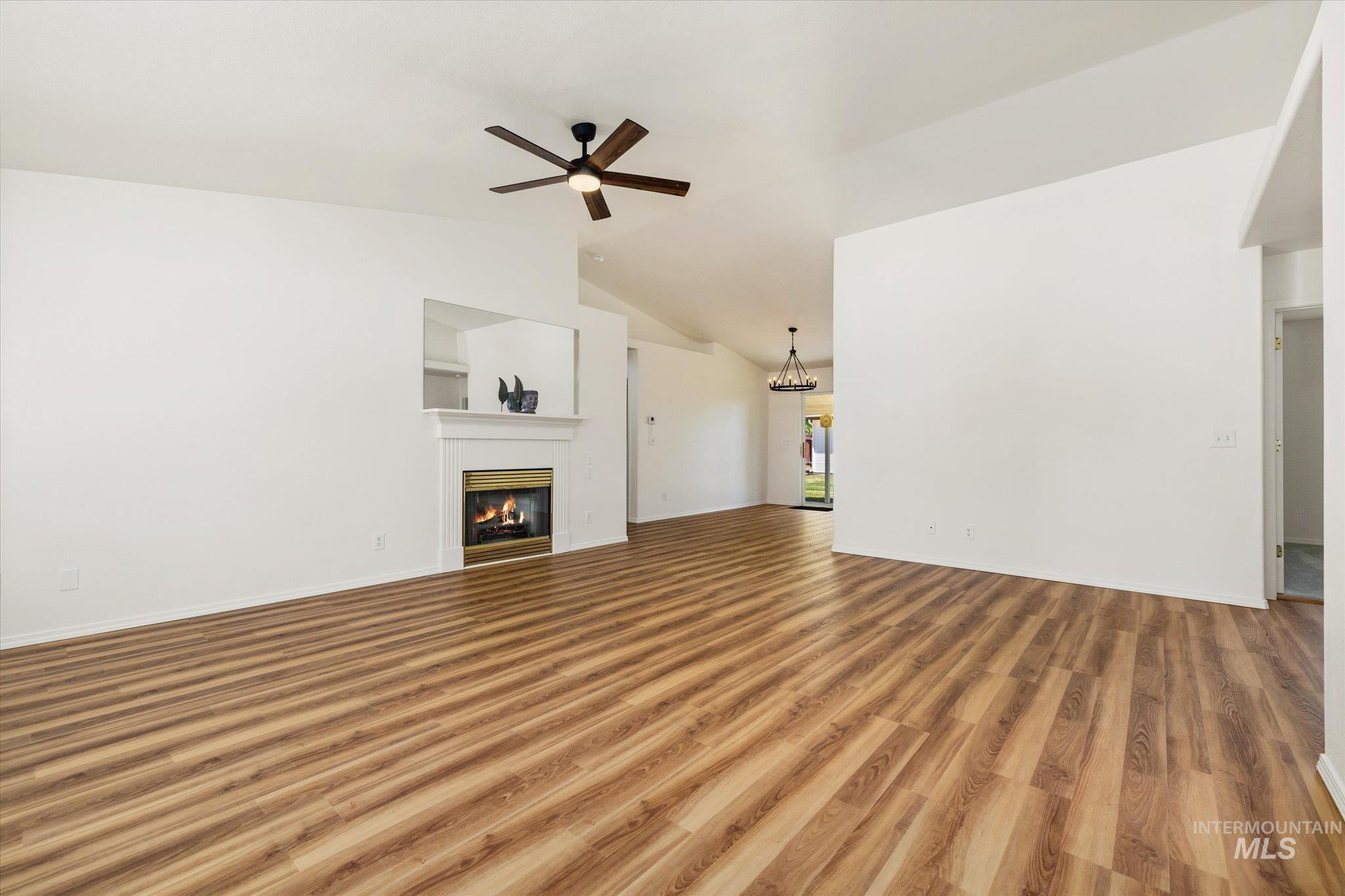 616 7th Property Photo 5