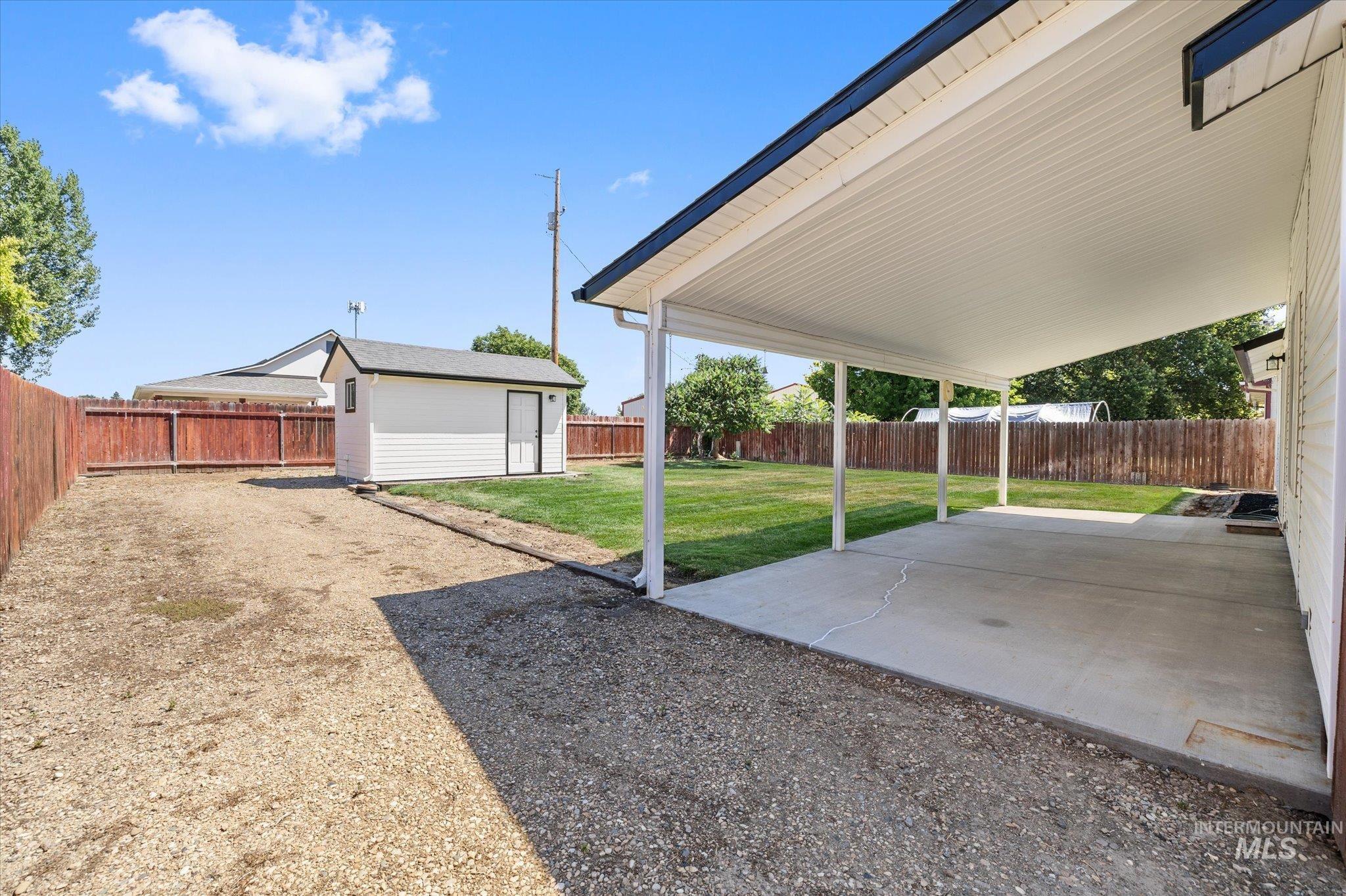 616 7th Property Photo 28