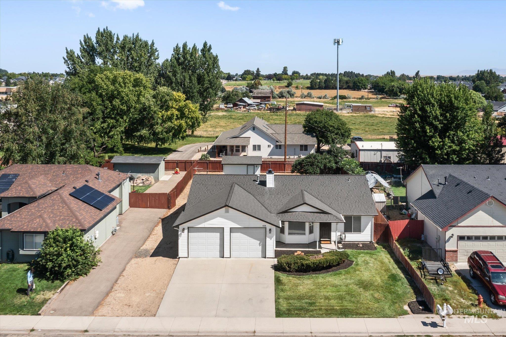 616 7th Property Photo 31