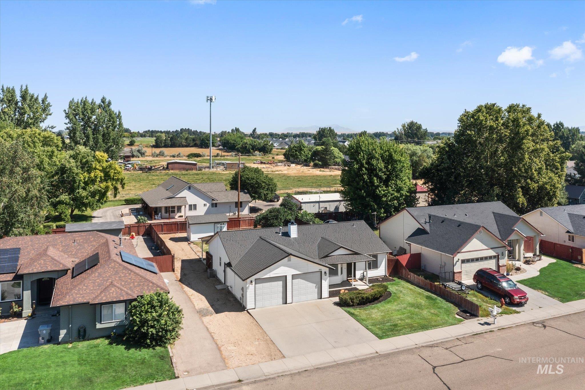 616 7th Property Photo 32