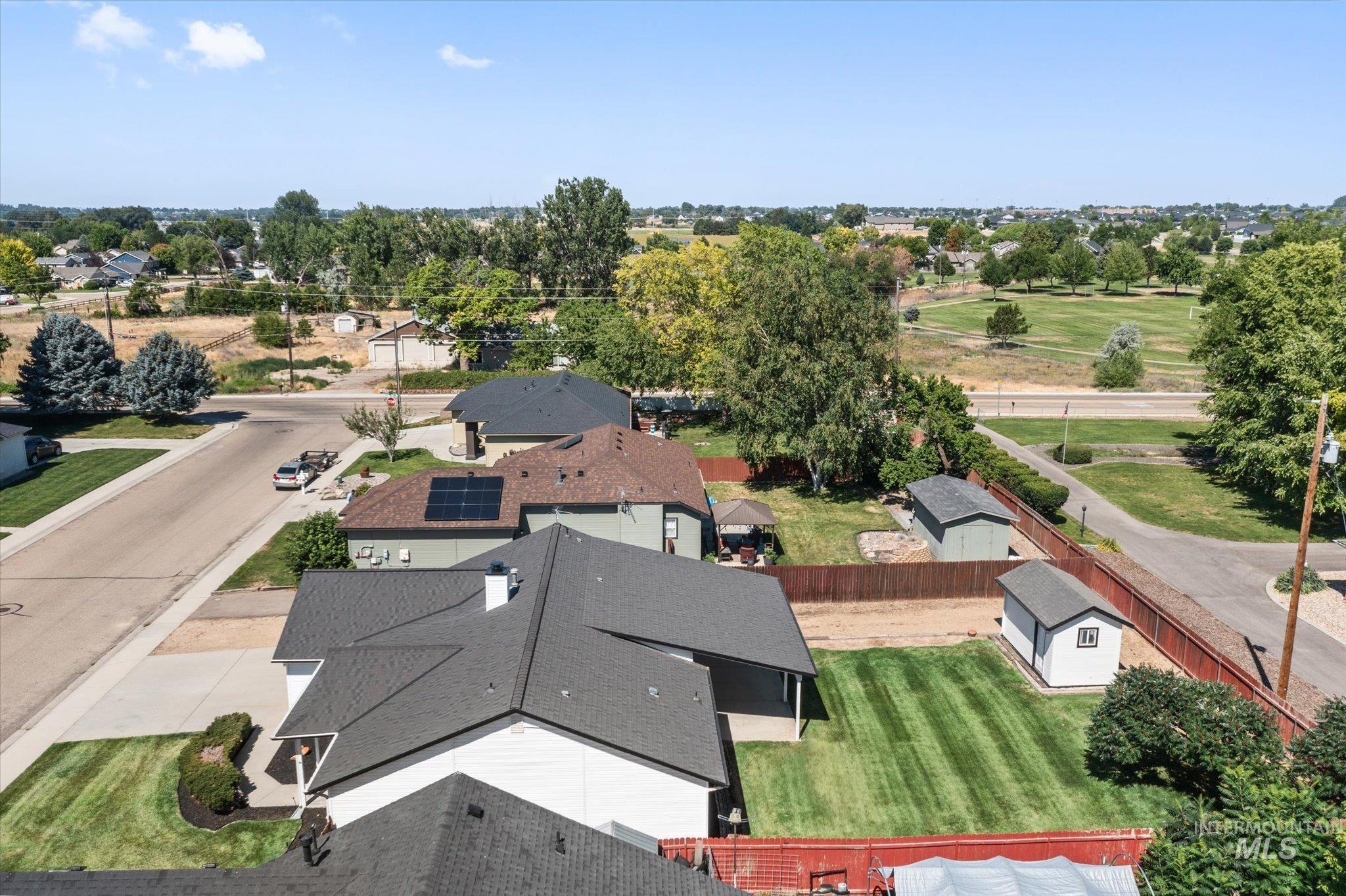 616 7th Property Photo 35