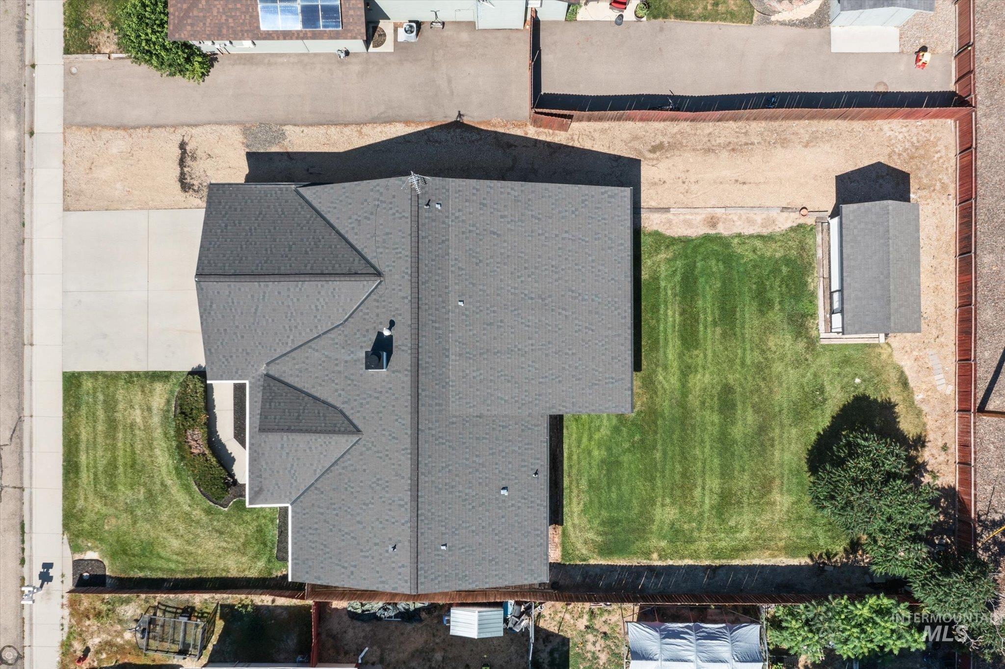 616 7th Property Photo 36