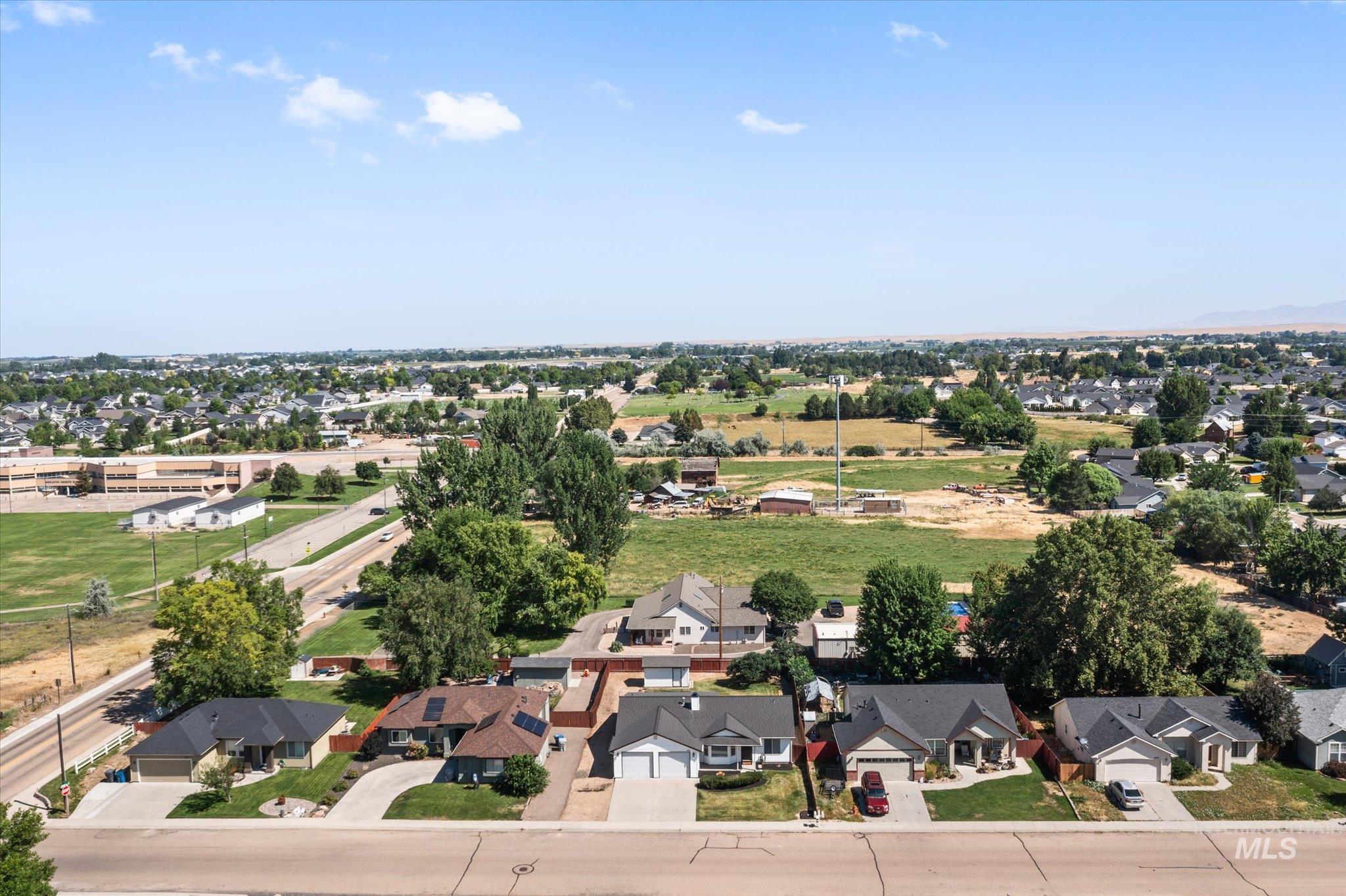 616 7th Property Photo 39