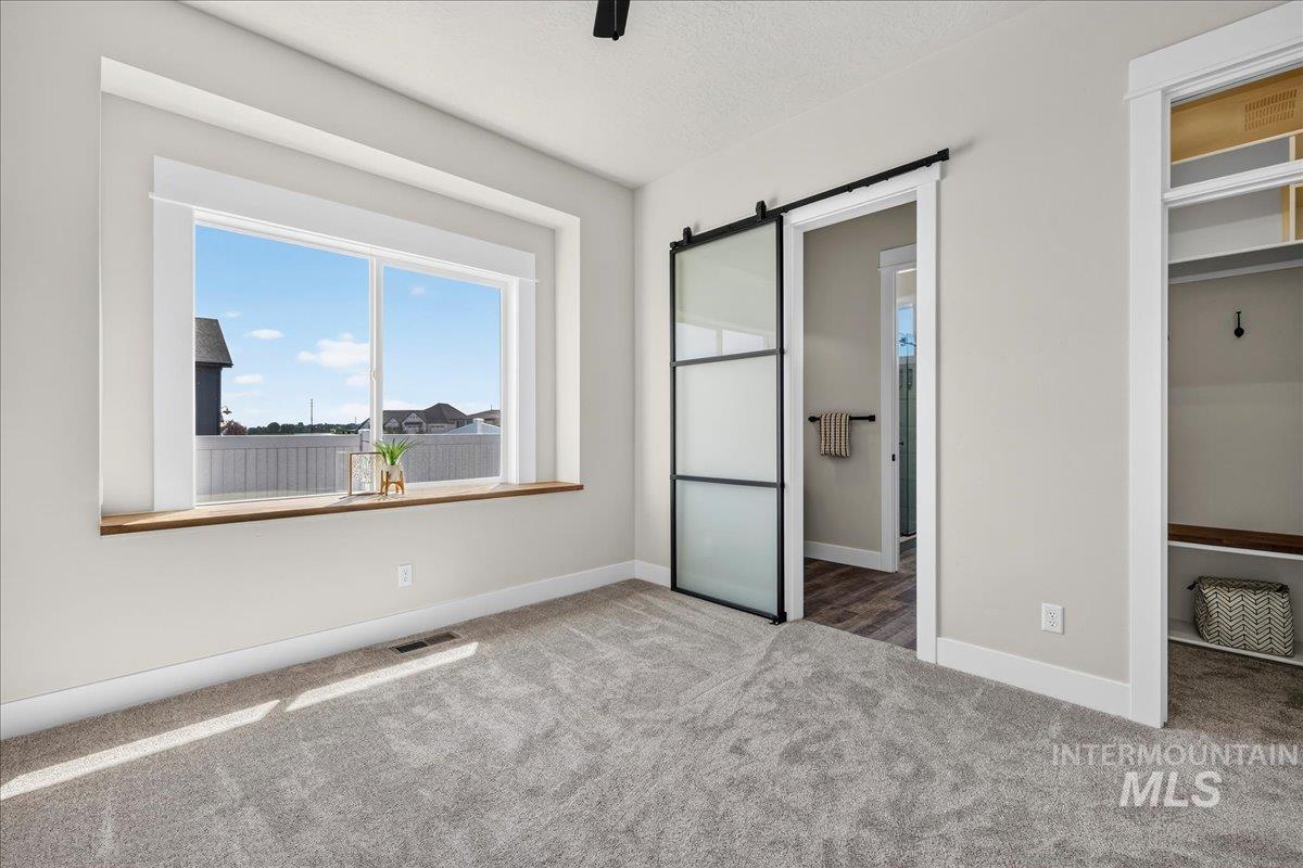 16876 Spring Meadow Dr Property Photo 39