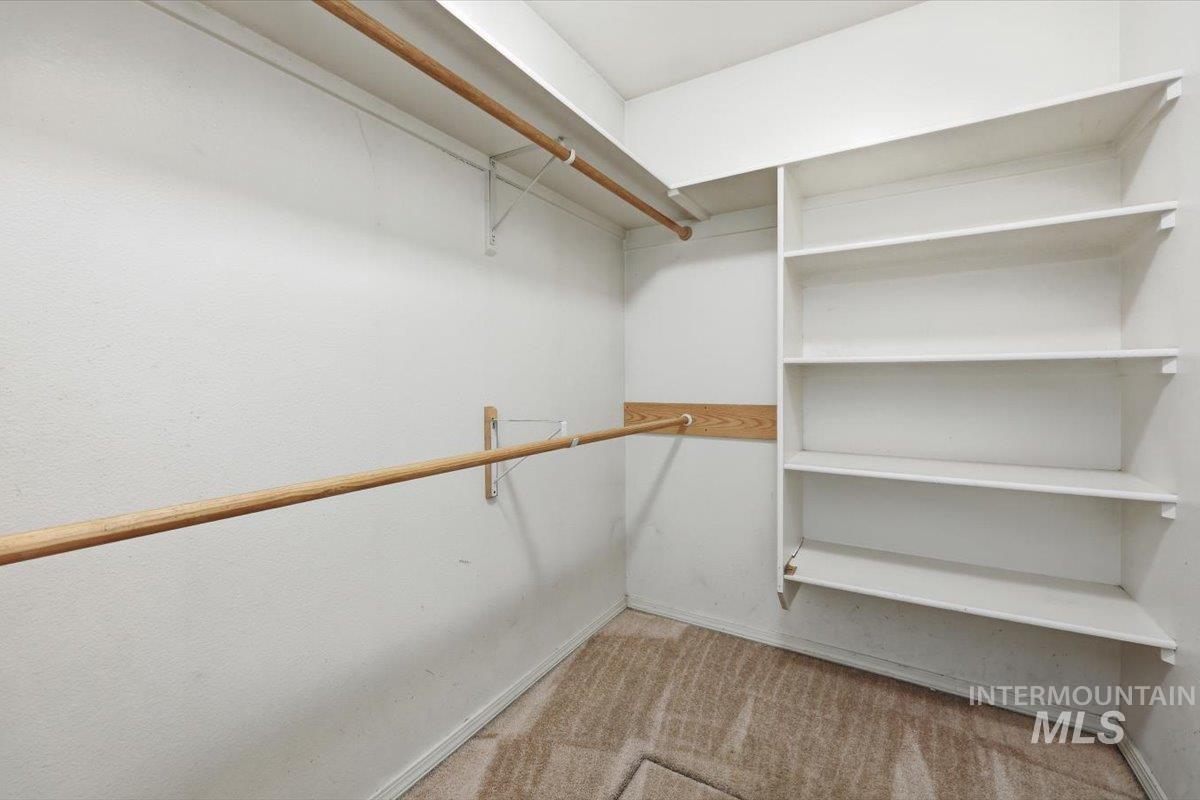 2505 S Bluegrass Dr Property Photo 23