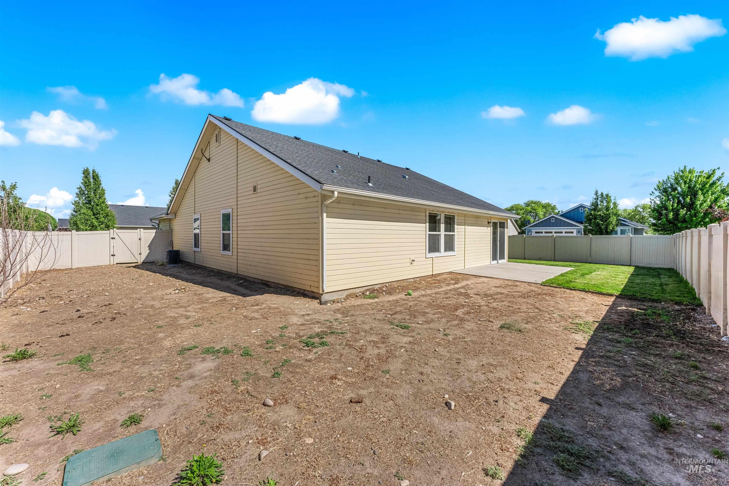 919 N Crownhaven Way Property Photo 28