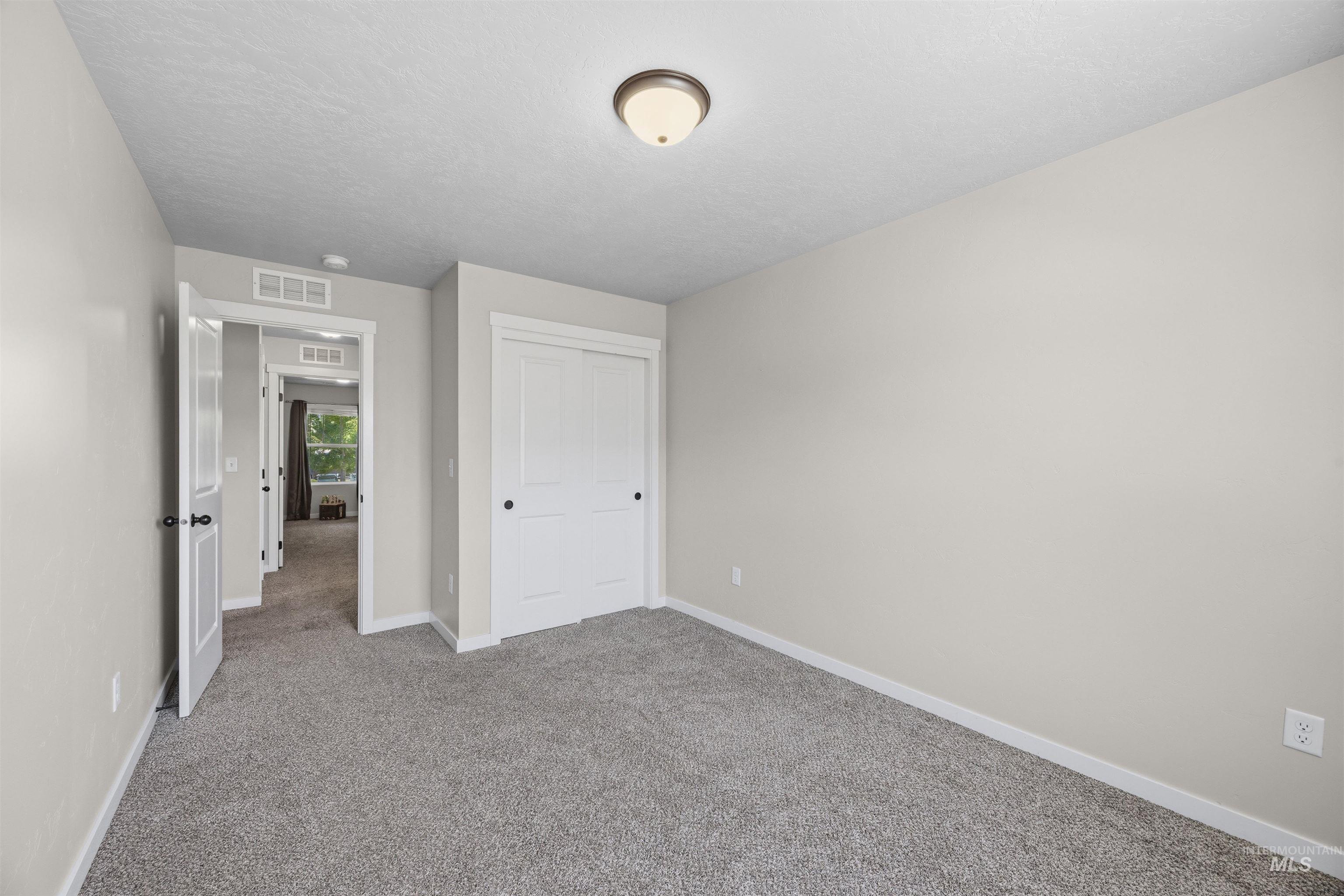 2327 N Destiny Ave Property Photo 18