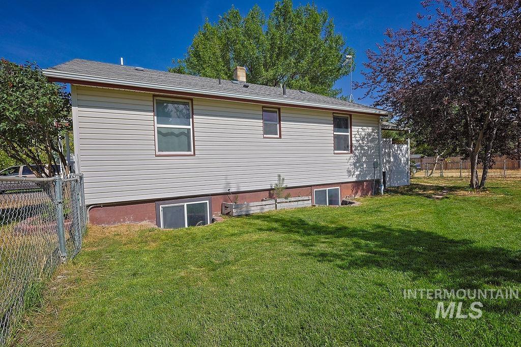 529 7th Ave W Property Photo 31