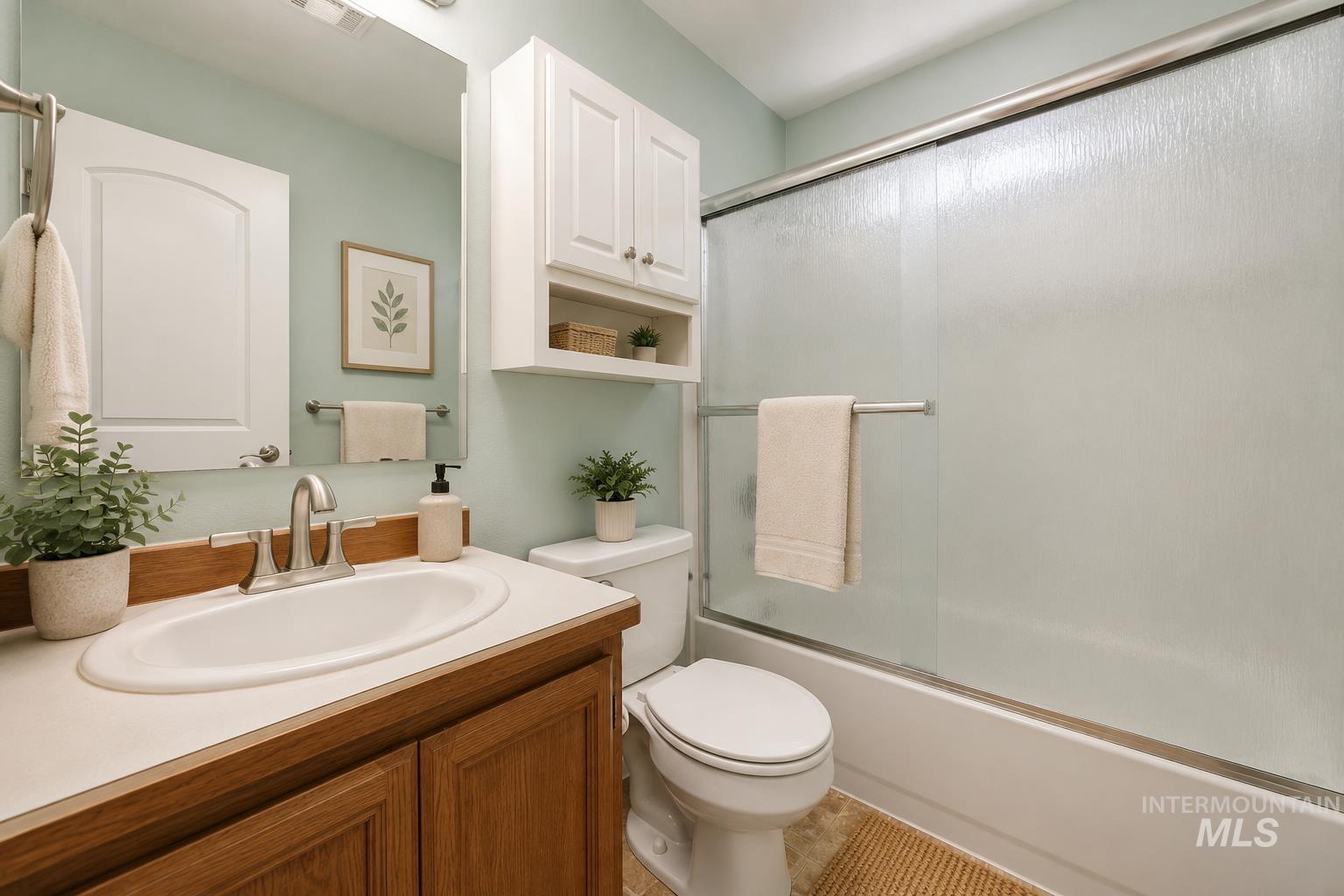 1042 N Stonehenge Way Property Photo 17