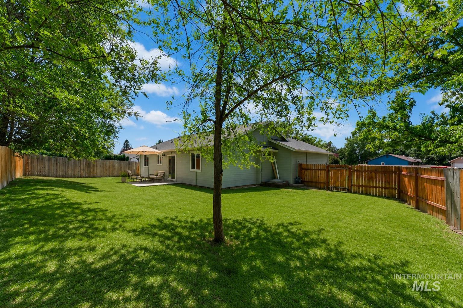 1042 N Stonehenge Way Property Photo 30